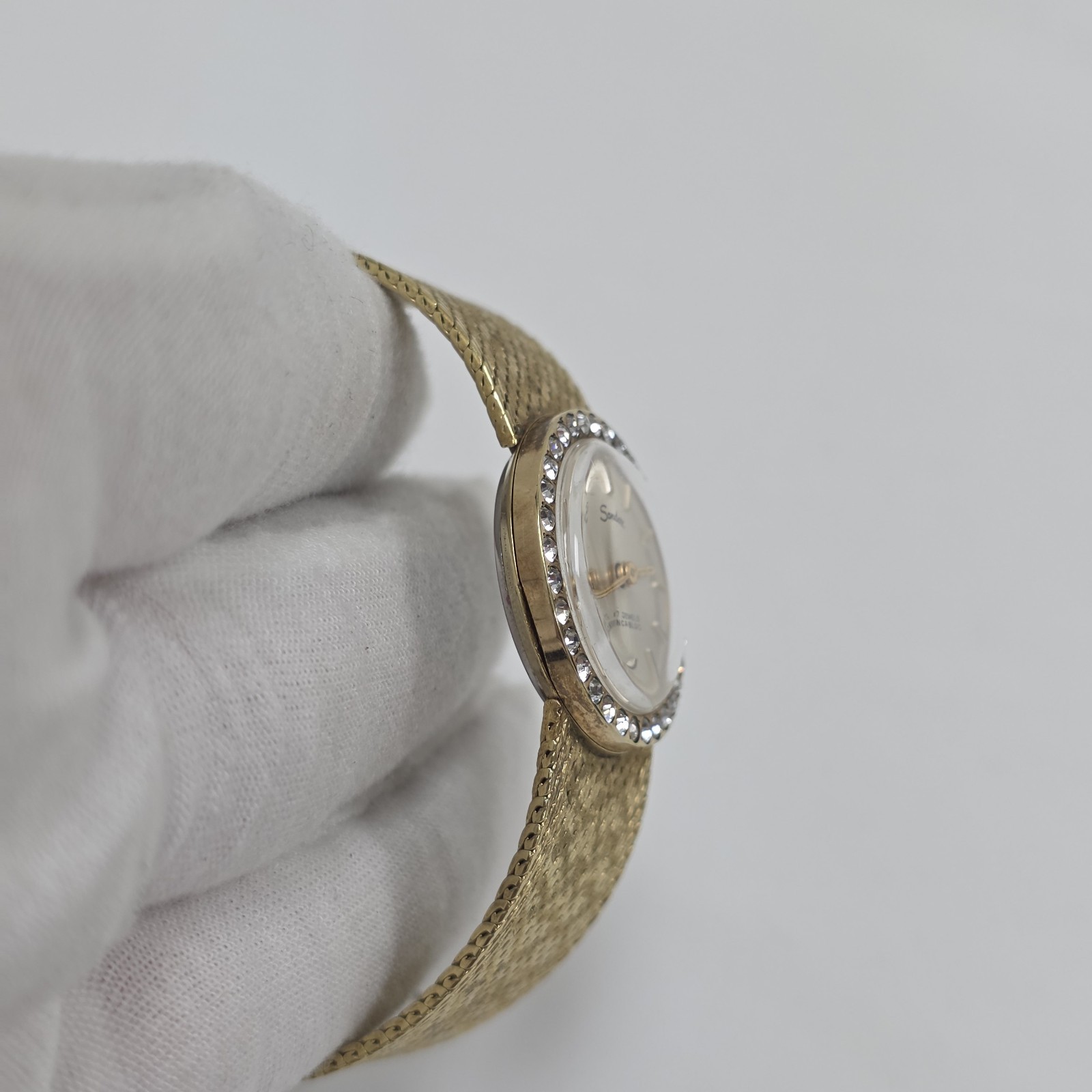 Vintage Elegant Sandoz Ladies Dress Wrist Watch Rhinestone Gold Tone 17J Swiss