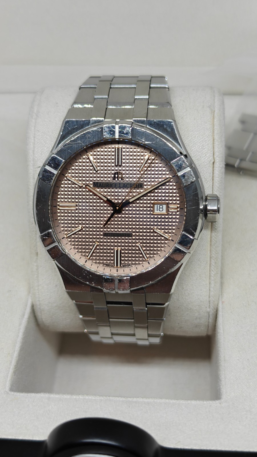Maurice Lacroix AIKON, Automatic, 42mm – AI6008-SS002-730-1