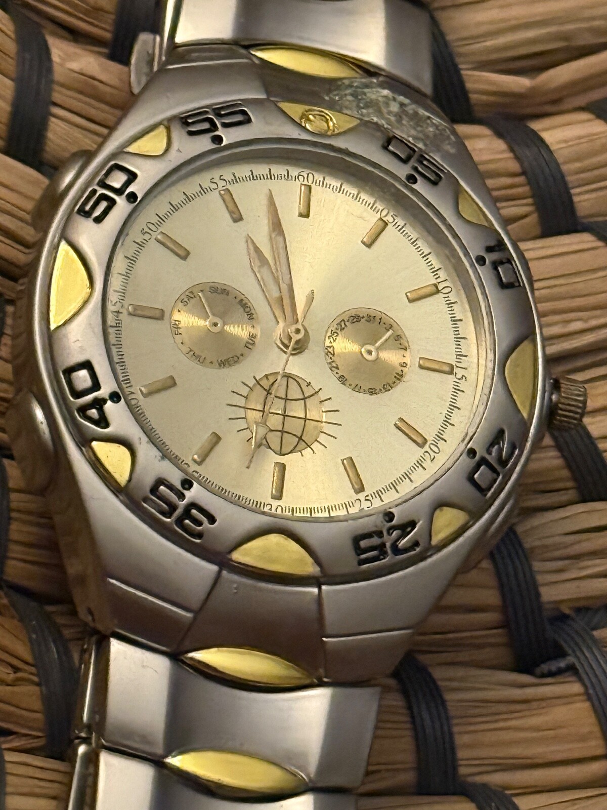 Mens Silver Gold Tone Wristwatch Stainless Steel Case China READ UNTESTED Haband