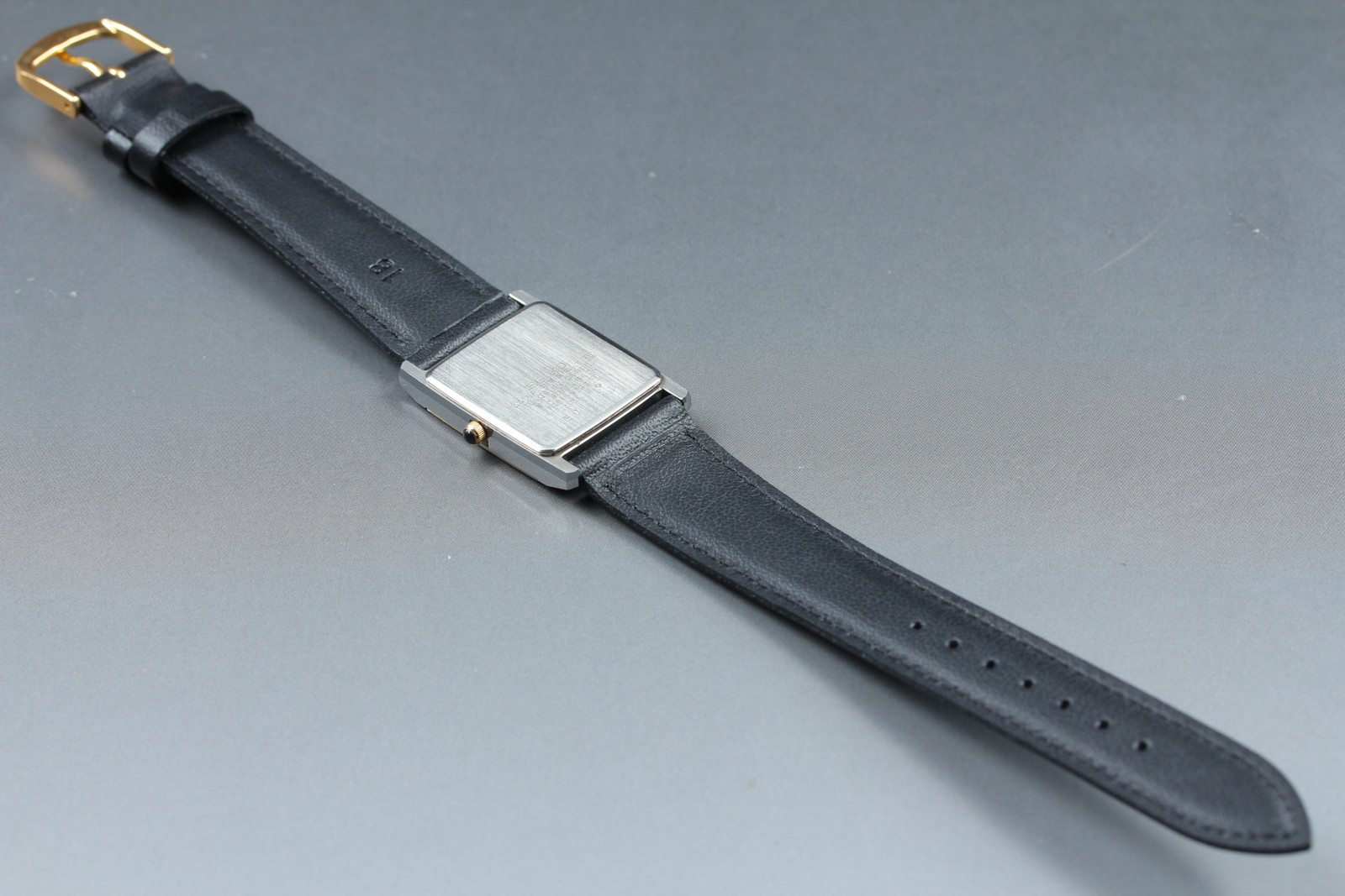 [Near MINT] SEIKO Dolce Tungsten 7321-5730 Gold Dial 23mm Mens Watch From Japan