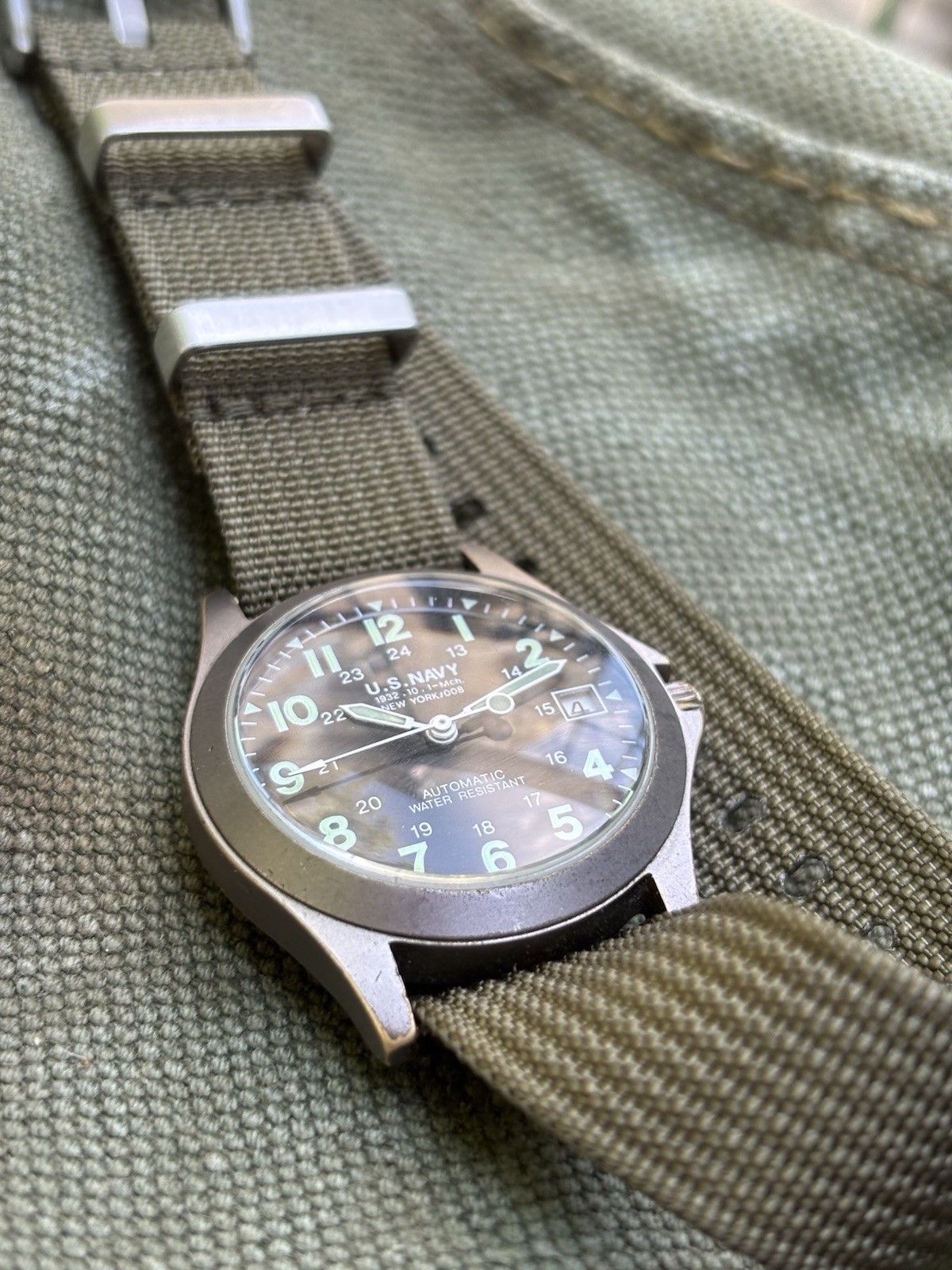 Vintage-Style U.S. Navy Men’s Automatic Watch, Date, Luminous
