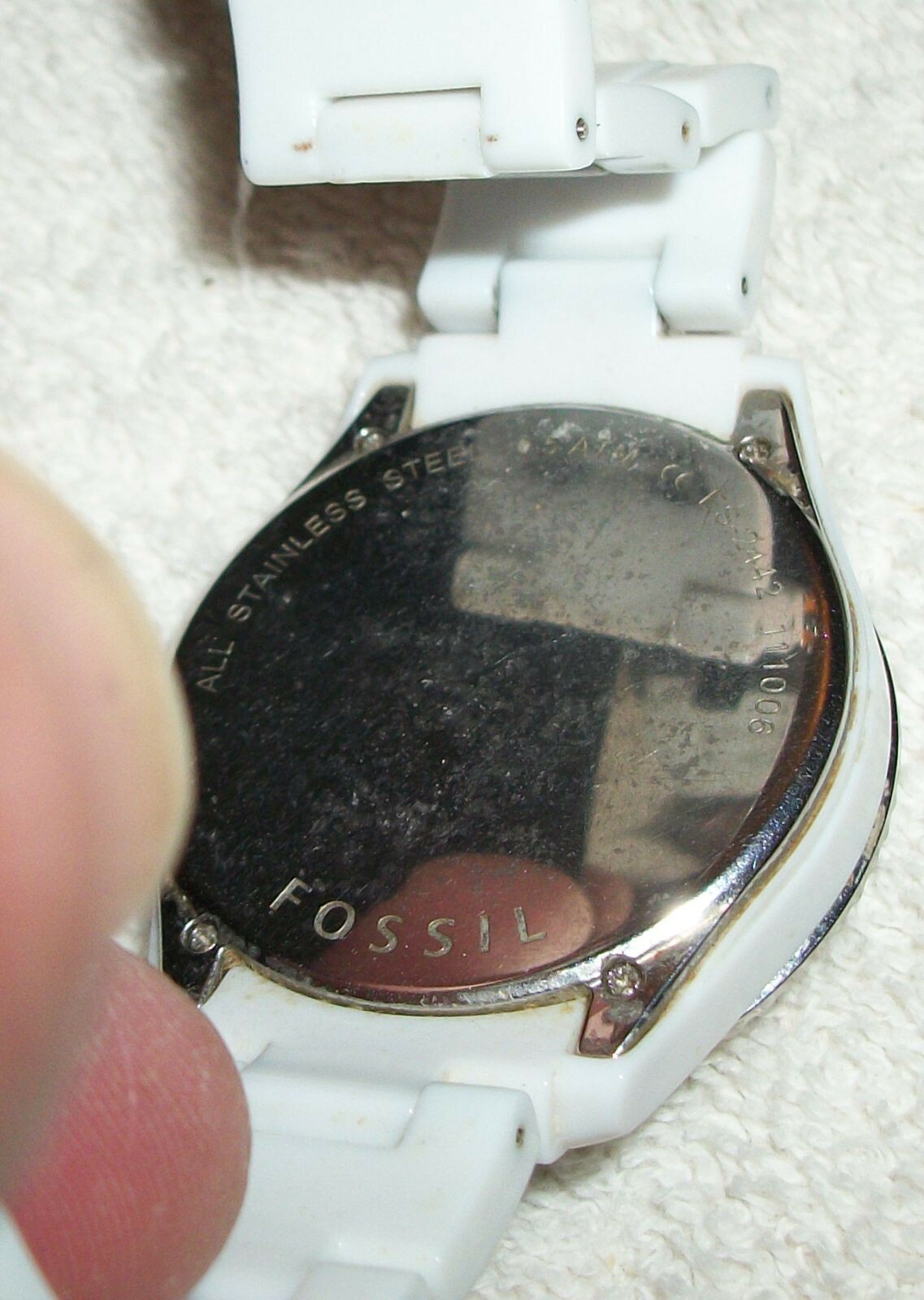 Fossil ES-2442 Quartz Analog Watch White New Battery installed 6 1/2 inch