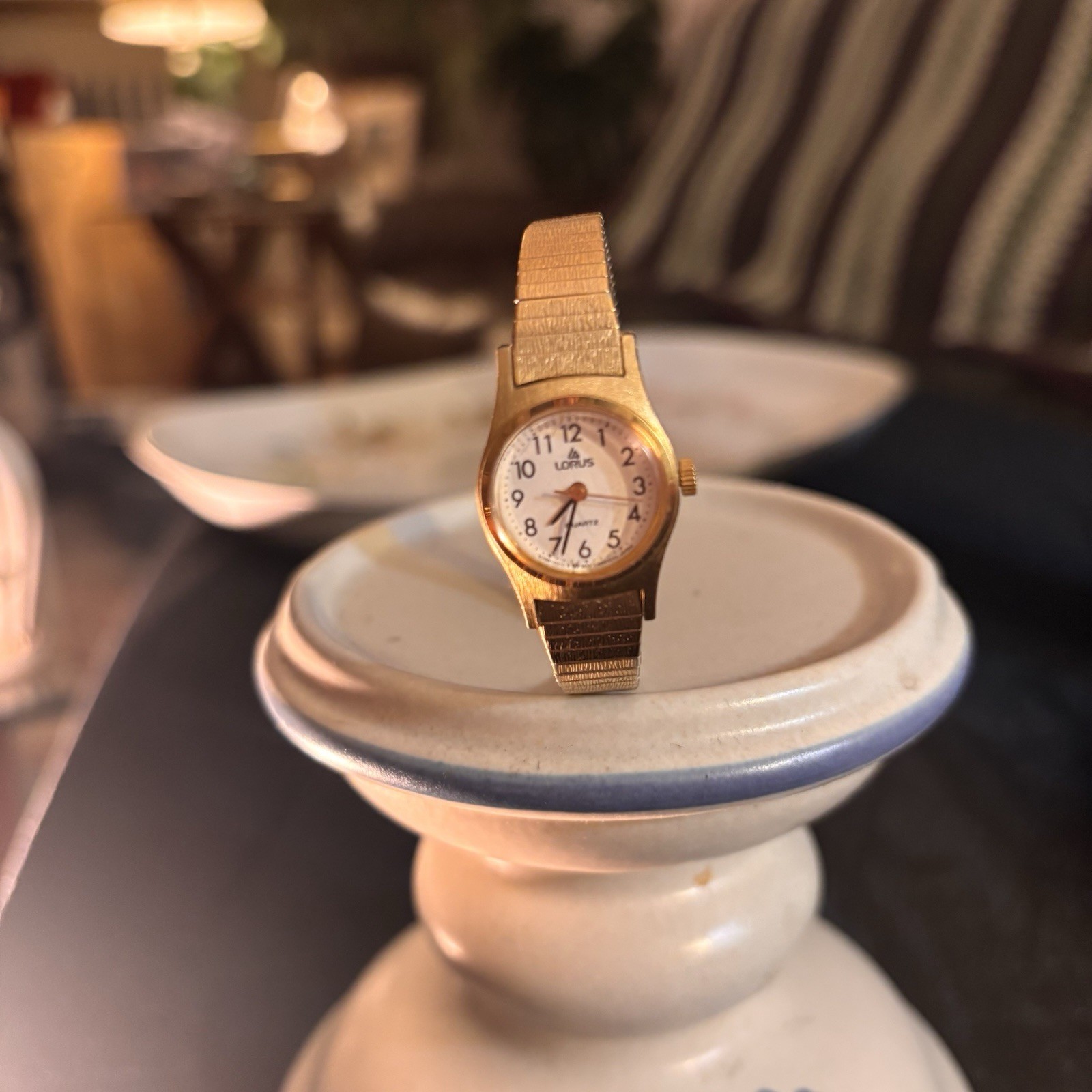 Vintage Lorus Women’s Gold Tone Quartz Watch Stretch Band – As Is / Untested