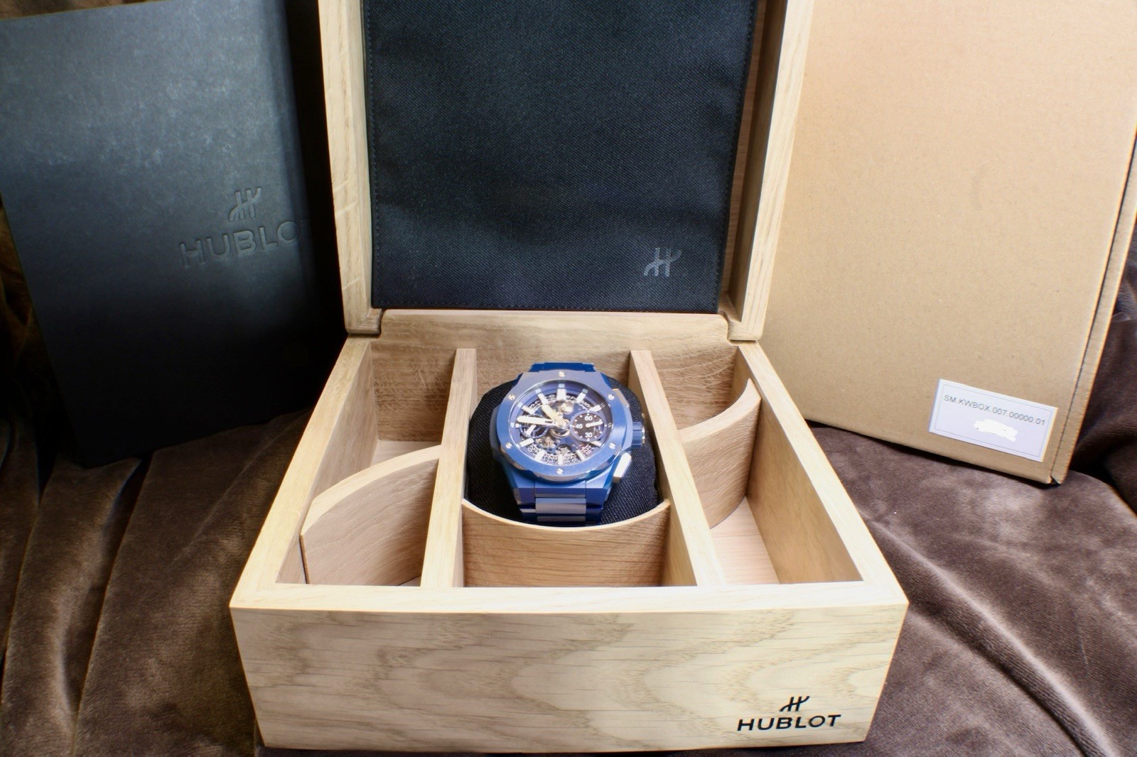 Hublot Big Bang Integrated Blue Ceramic 42mm Integral Unworn LNIB 451.EX.5123.EX