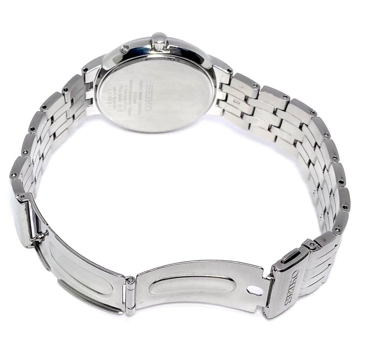 SEIKO Radio Solar Men s Wristwatch JIS Class 1 Magnetic Resistance White Dial Bl