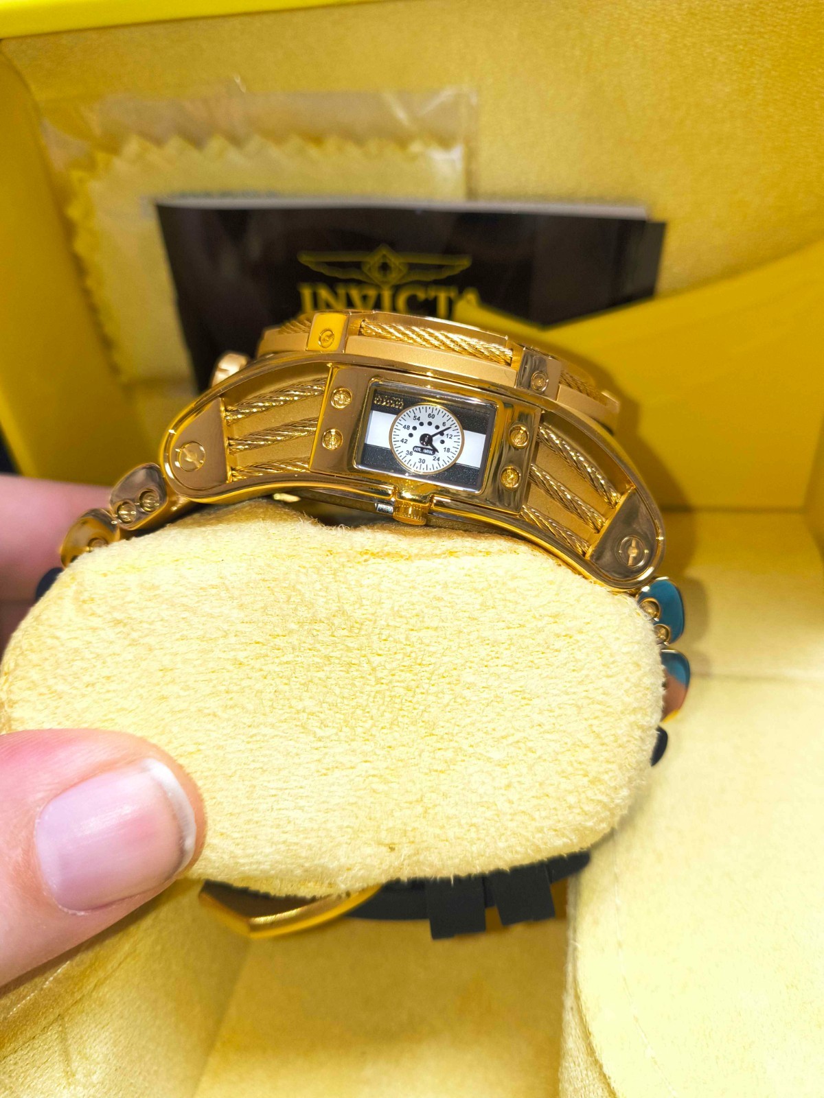 invicta bolt Zeus Tria model 16320