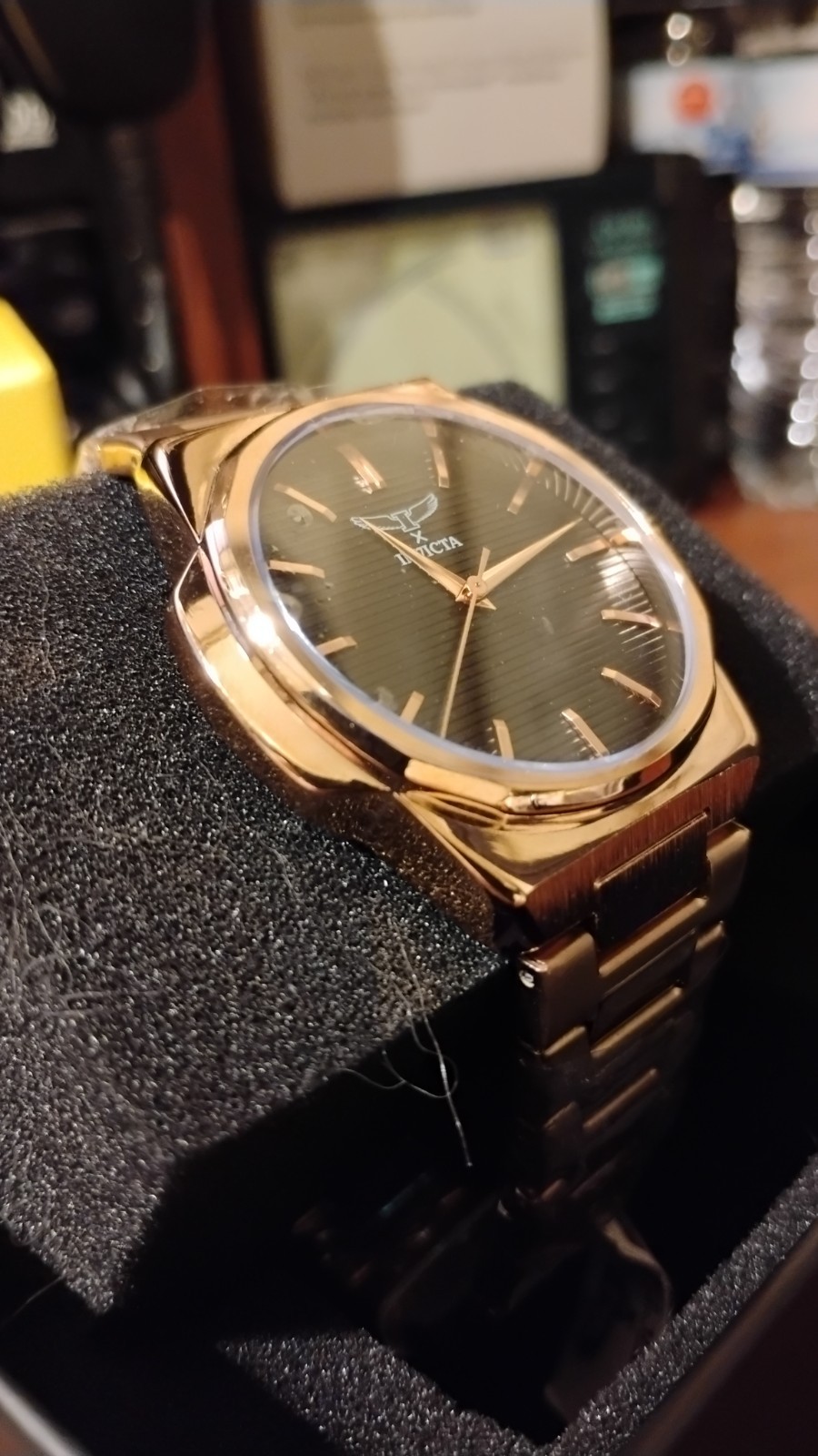 Invicta Specialty I Rose Gold Men’s Model 69976. 44mm Case, Stainless Steel