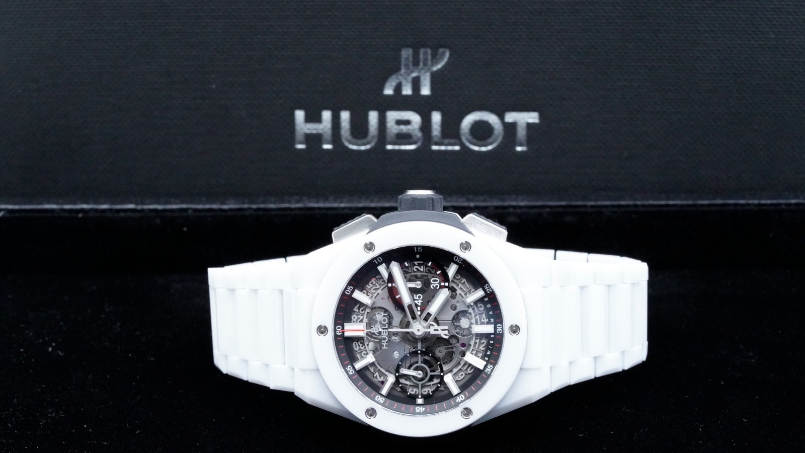 Hublot Big Bang Integrated White Ceramic 42mm *5 YEARS WARRANTY!* 451.HX.1123.HX