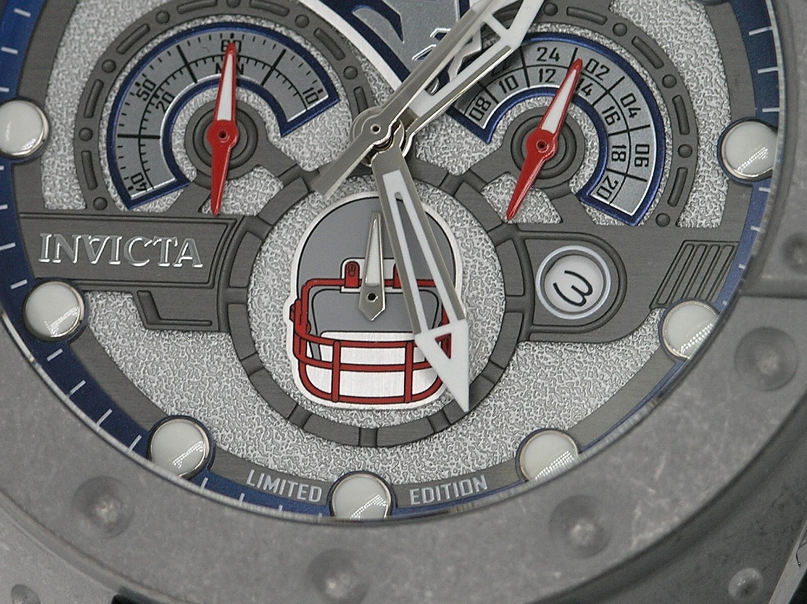 NEW INVICTA 45122 ARMOUR NFL NEW ENGLAND PATRIOTS CHRONOGRAPH STEEL LIMITED 52MM