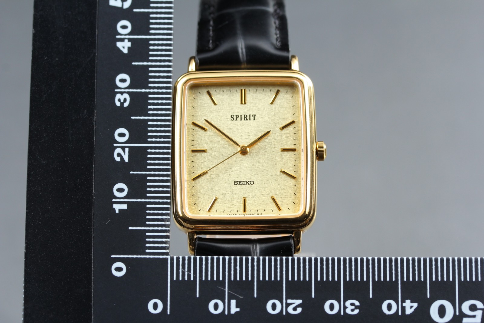 [Near MINT] Seiko Spirit 5E21-5B50 25mm Gold Tank Men’s Quartz Watch From JAPAN