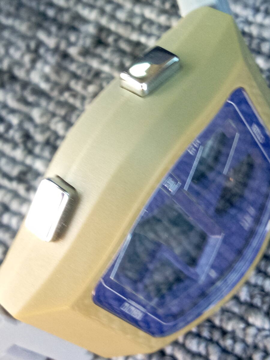 Item CITIZEN Independent 1481010 Hexagonal Alarm Chime Ana Digi First Model Reis