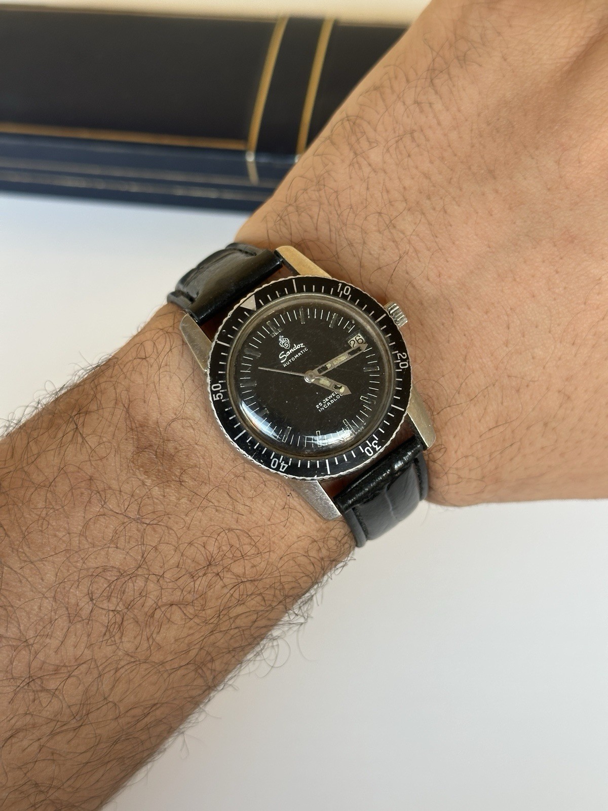 Rare Vintage Sandoz Automatic Skin Diver Watch 25 Jewels 37mm Boxed Black Date