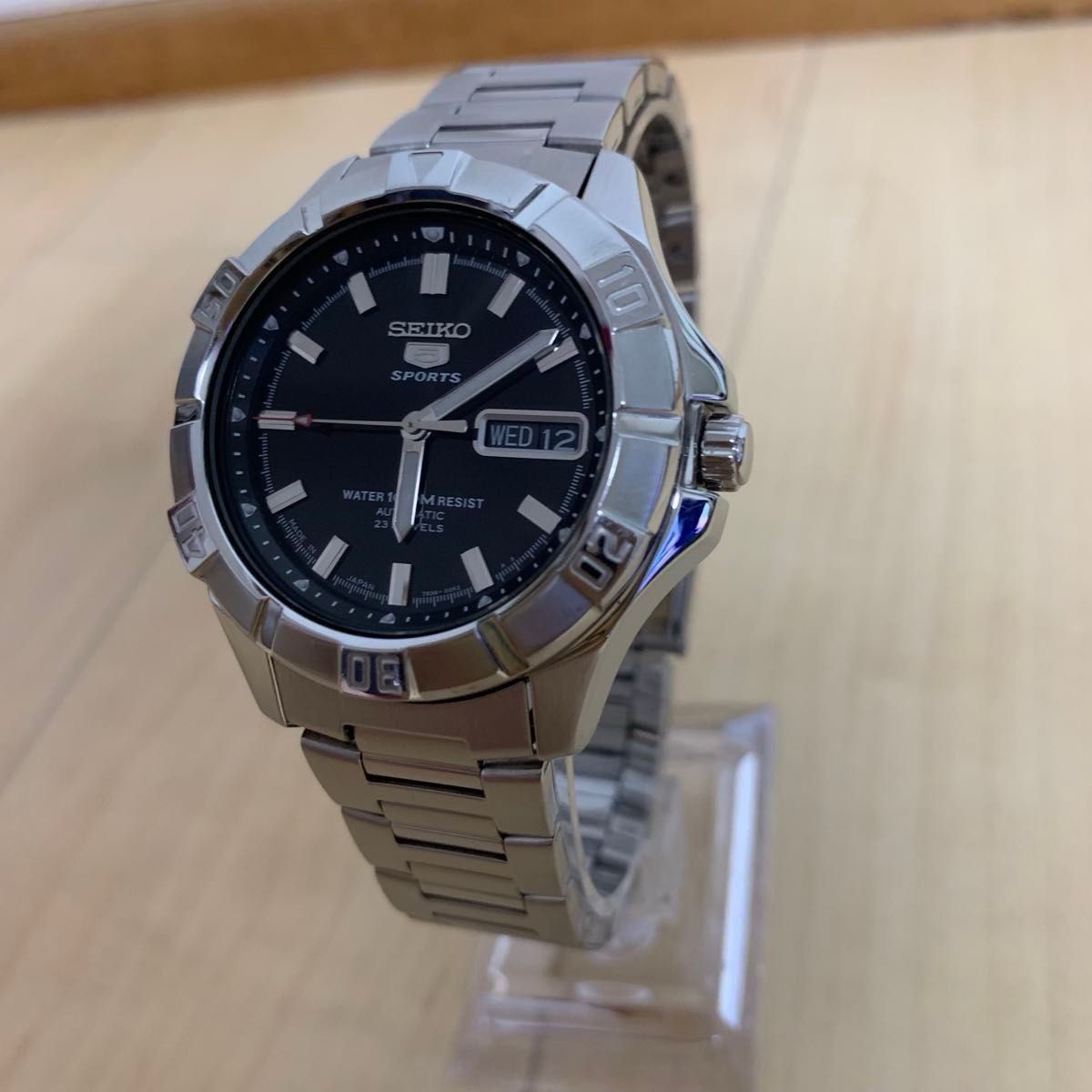 SEIKO 5 SPORTS Automatic Men’s Wristwatch Black Dial 100m Water Resistant Wrist