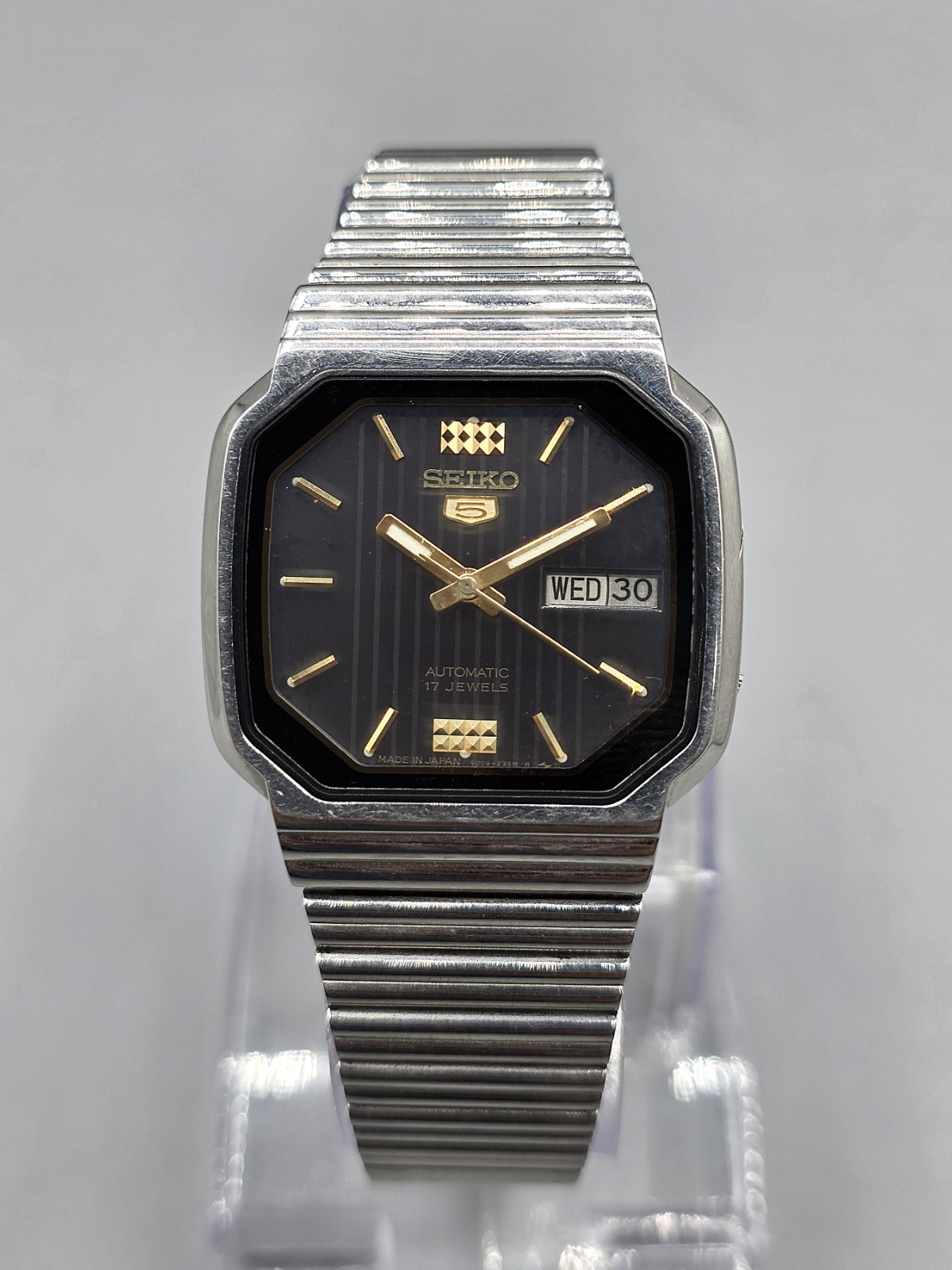 Vintage Seiko 5 Automatic 17 Jewels Octagonal Silver-Tone Case Black Dial Watch