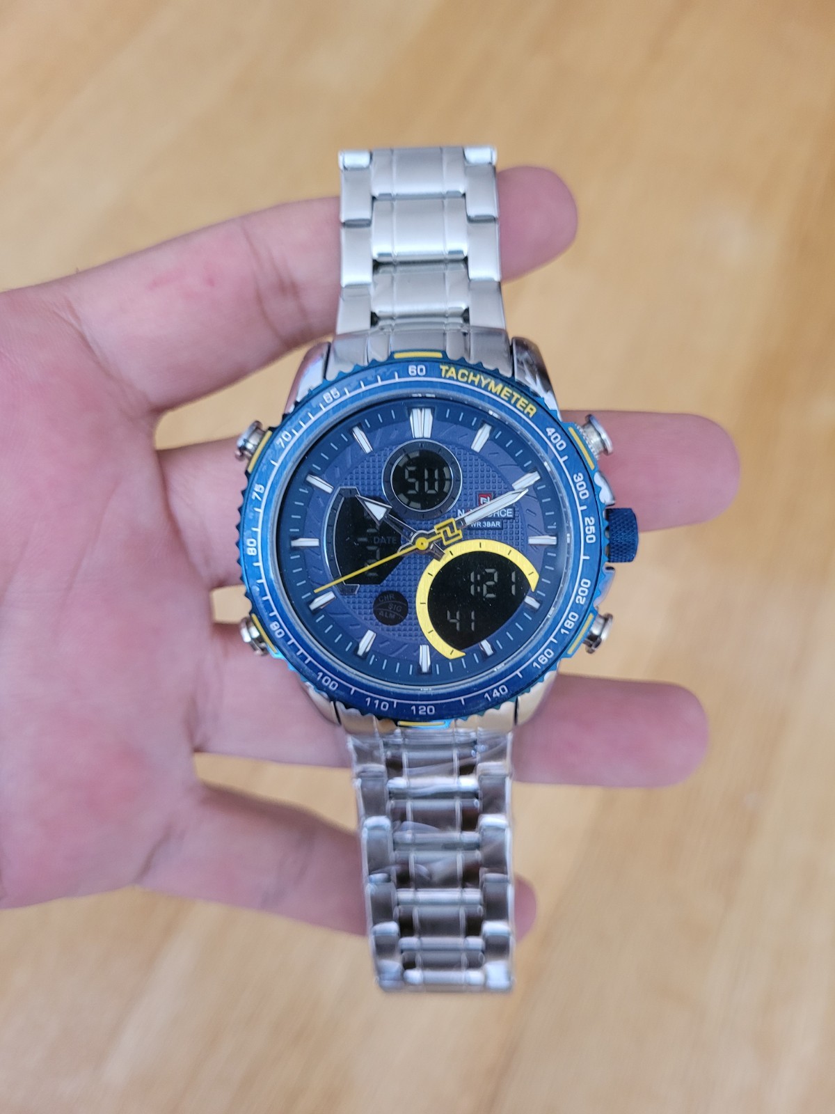 NAVIFORCE New Stylish Dual Display Watch in Stainless Steel For Men
