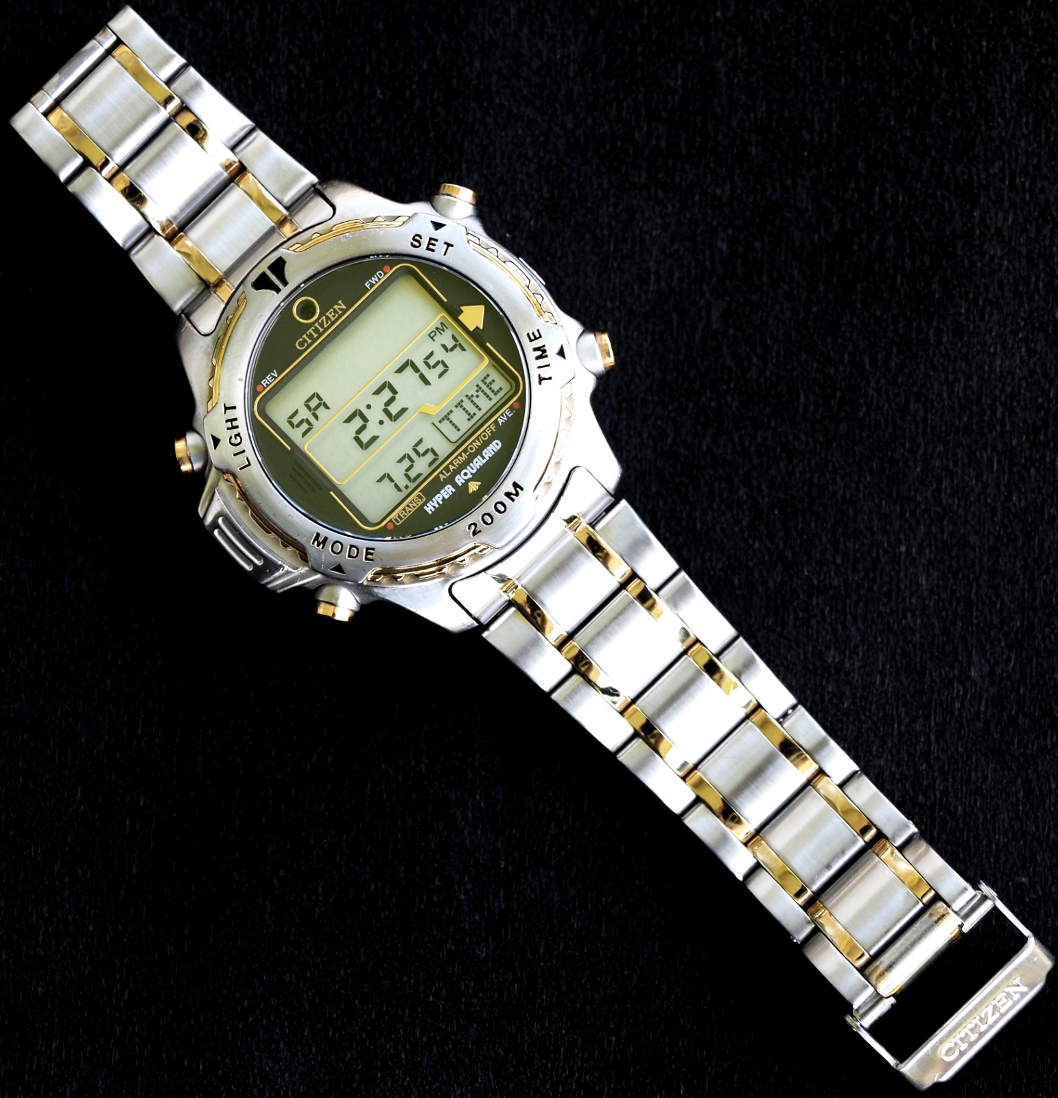 Citizen Promaster Aqualand Hyper D208 Depth Sensor Diver watch C023