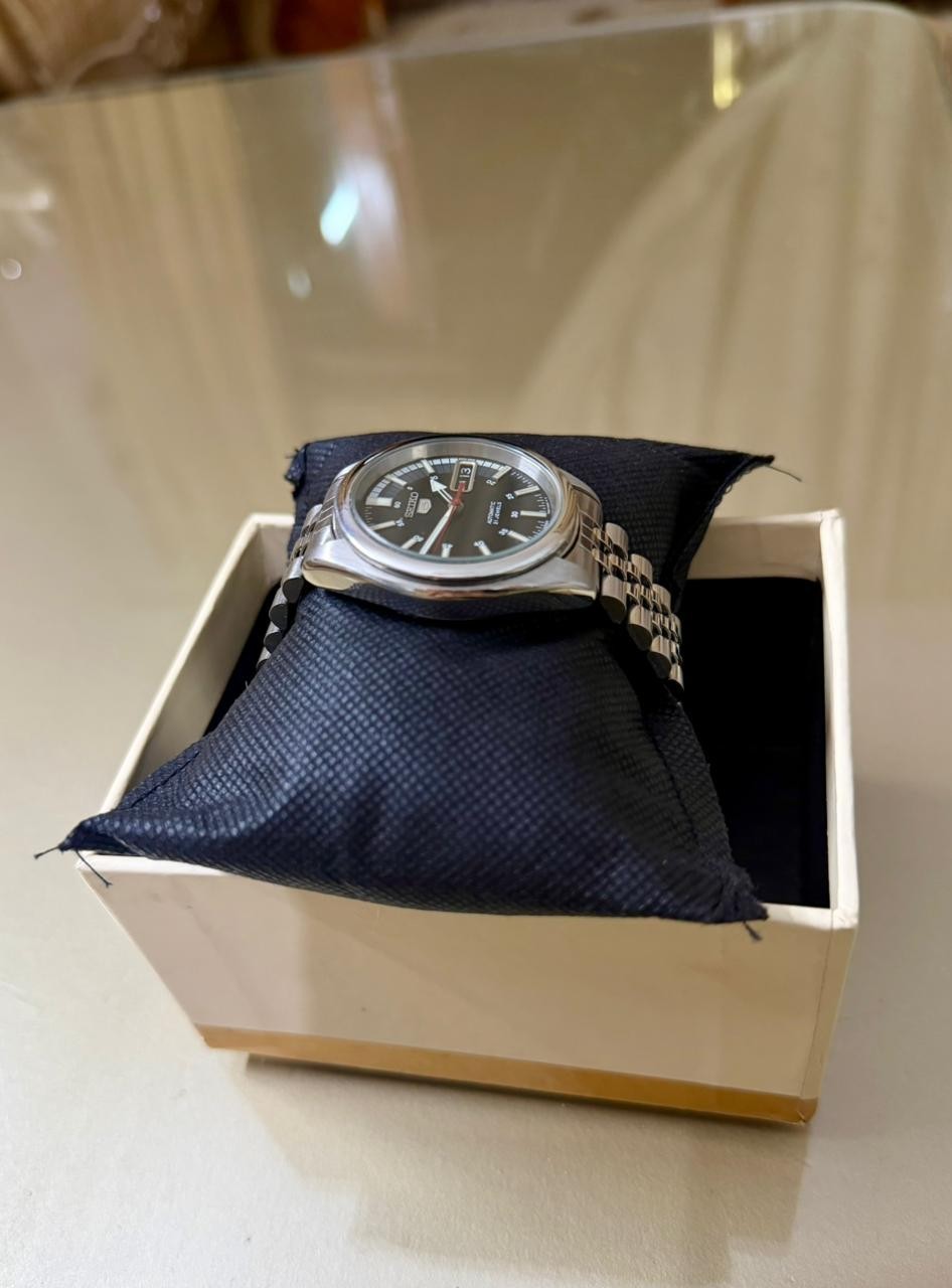 Seiko 5 Automatic 7S26C Blue Dial Day Date Stainless Steel Men’s Watch Japan