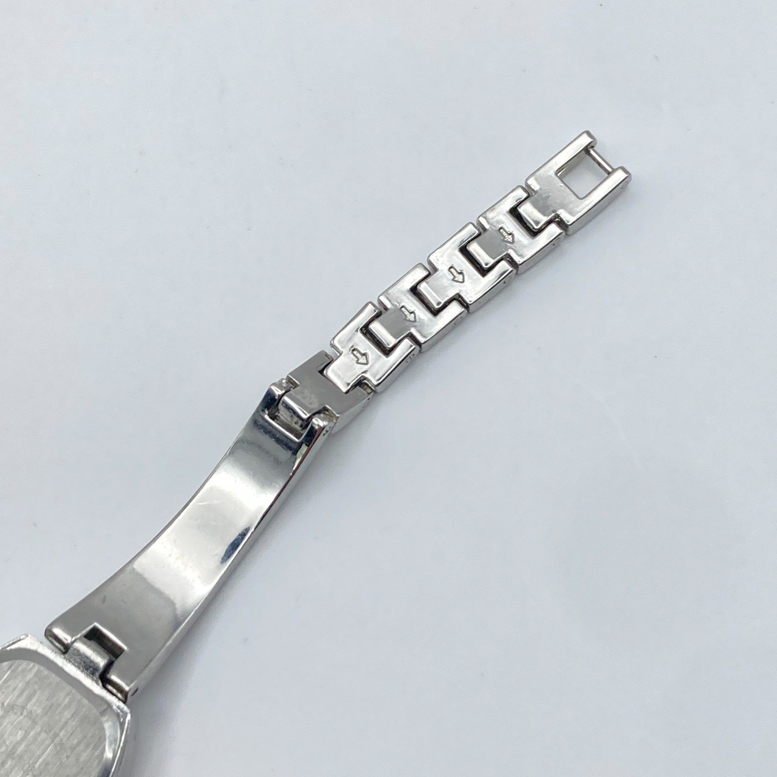 Filigree Womens Watch 19mm Silver Tone MOP Extender Scrollwork New Battery 6.75″