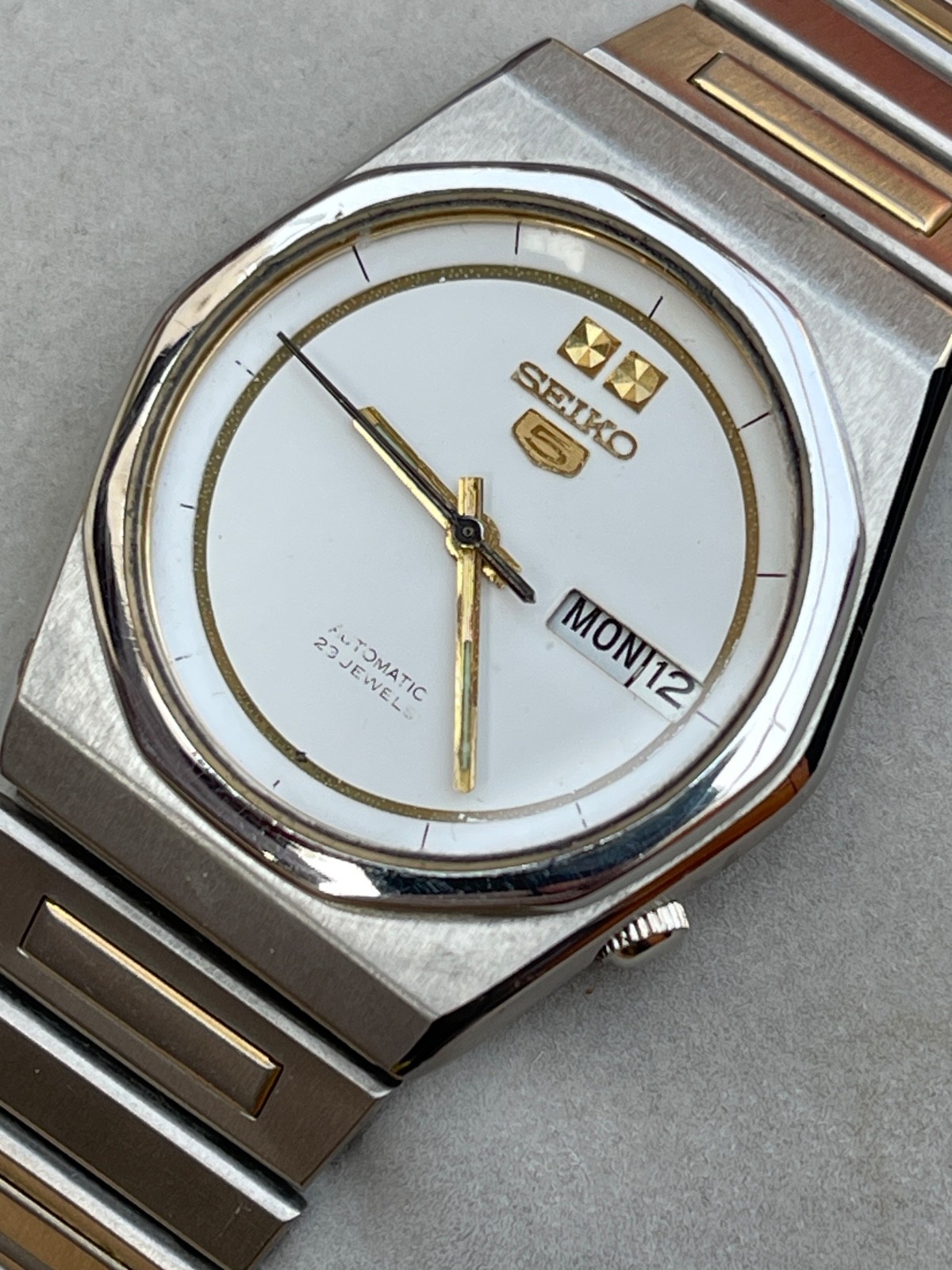 Seiko 5 6309 Vintage Automatic Day-Date 23 Jewels Japan Men’s Watch