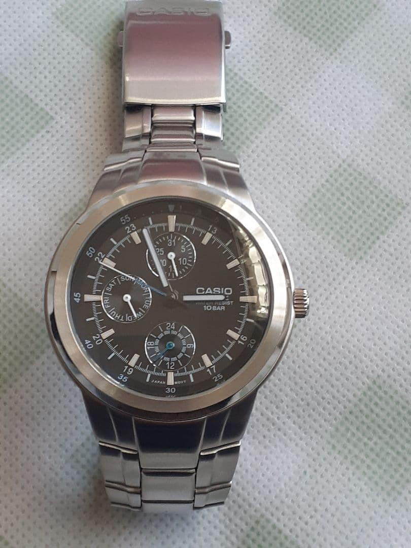 CASIO wristwatch, 10 BAR, quartz movement.