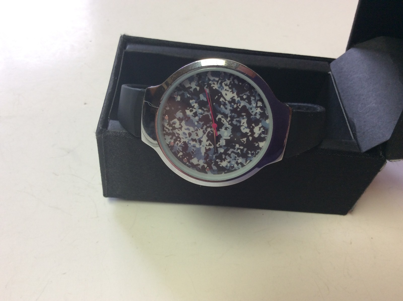 Collectible Massini womens watch,new old stock,large case/dial,unique dial L780