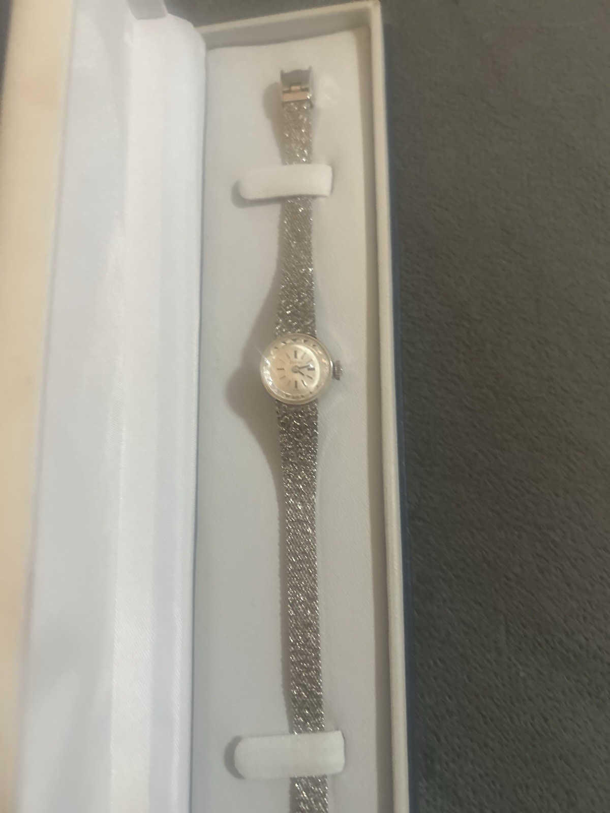Zodiac 14k gold vintage women cocktail watch, Manual Wind Silver Mesh Bracelet