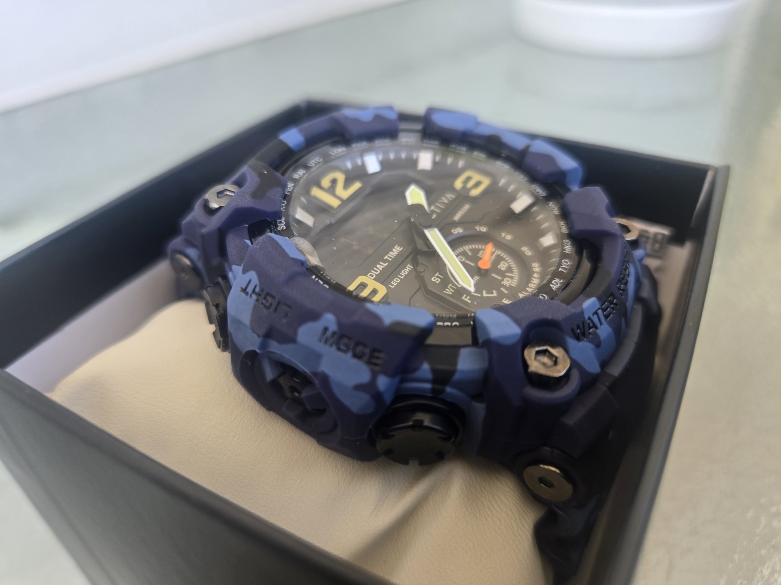 Activa Dual Time Men Quartz Analog-Digital 52mm Resin WR50M Box Papers