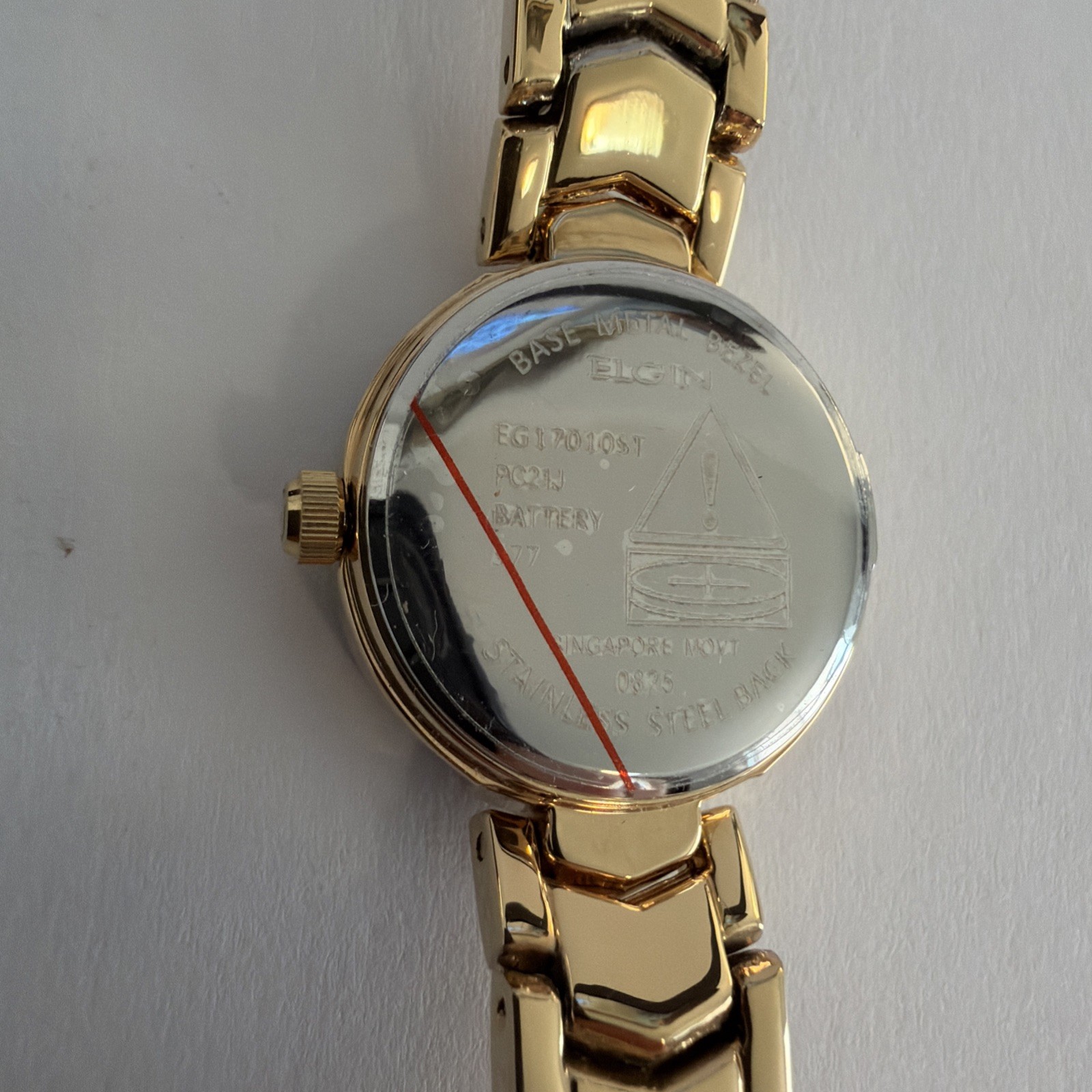 Elgin EG17010ST Adult Woman’s Analog Watch Set with Arrow Link Design in Gold