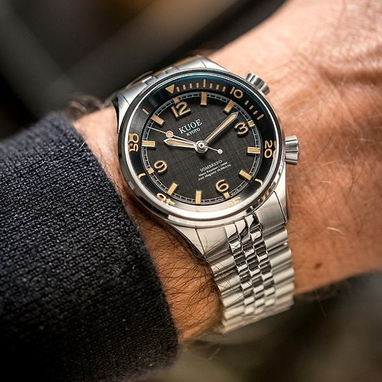 KUOE Kyoto SOMBRERO 90-011 Black Automatic 20ATM Linen Dial from JAPAN