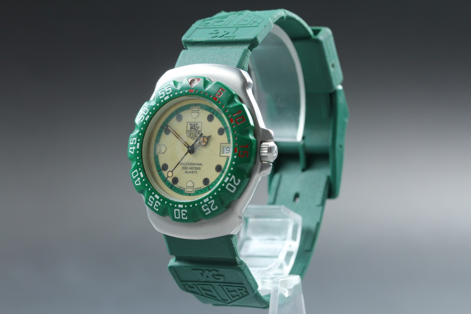 [Near MINT] TAG Heuer Formula 1 Professional 200ｍ 372.513 Green 35mm Men’s Watch