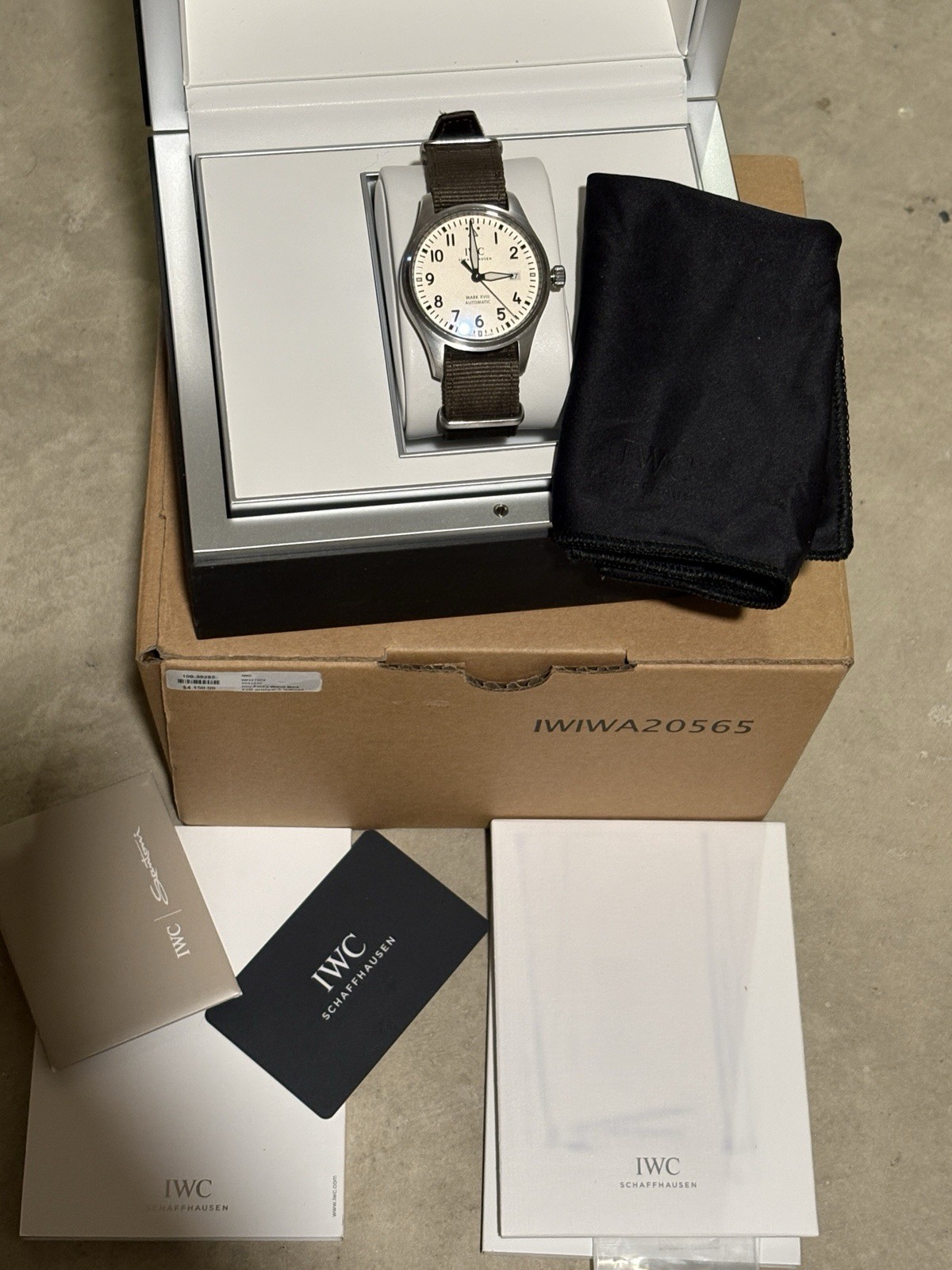 IWC Pilot’s Watch Silver Men’s Watch – IW327002