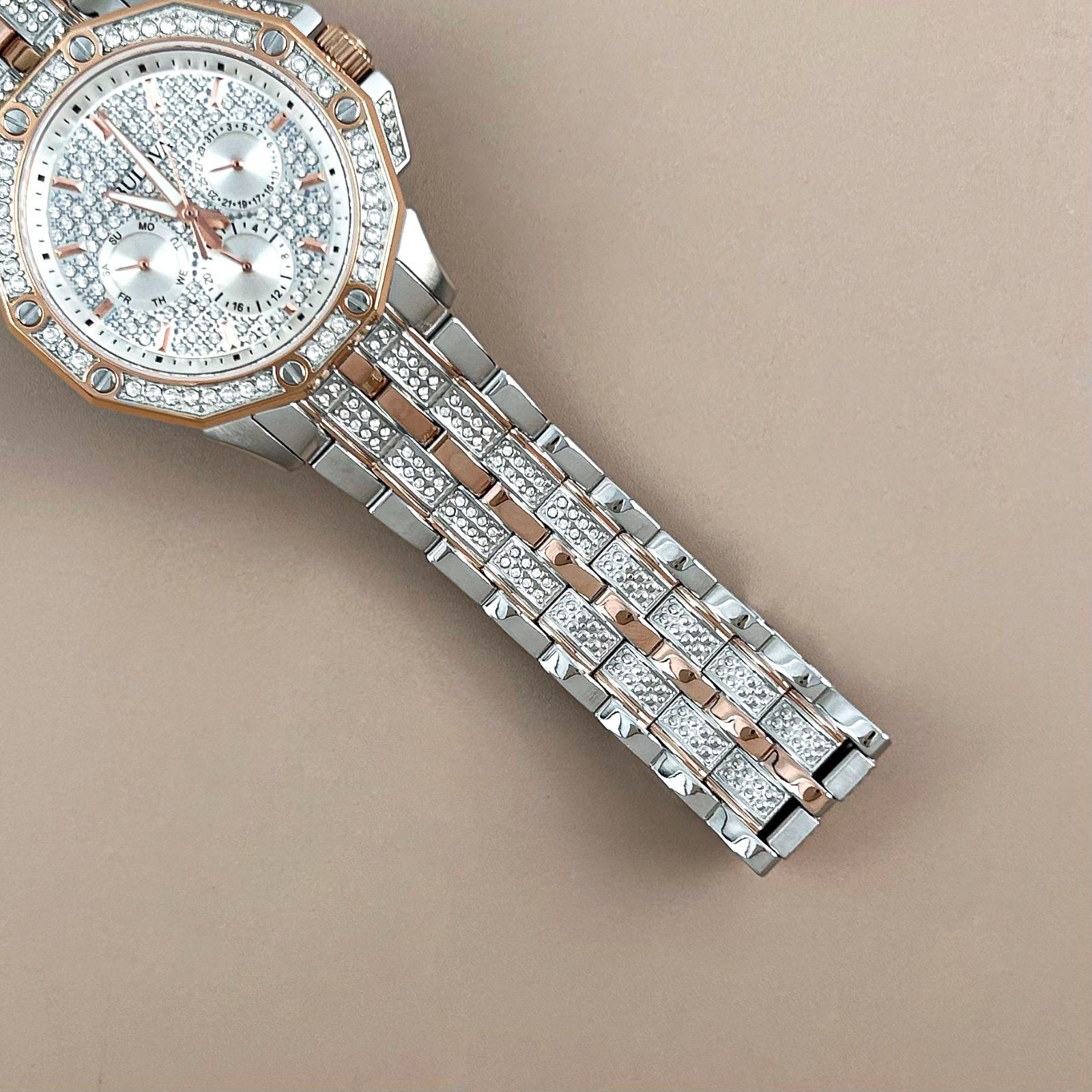Bulova 98C133 Octava Men’s Two-Tone Gold Silver Crystal Quartz Watch 41.5mm