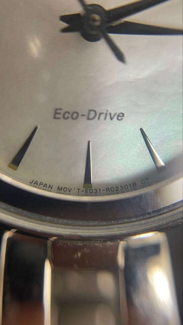 CITIZEN Eco-Drive wristwatch, oval shape.