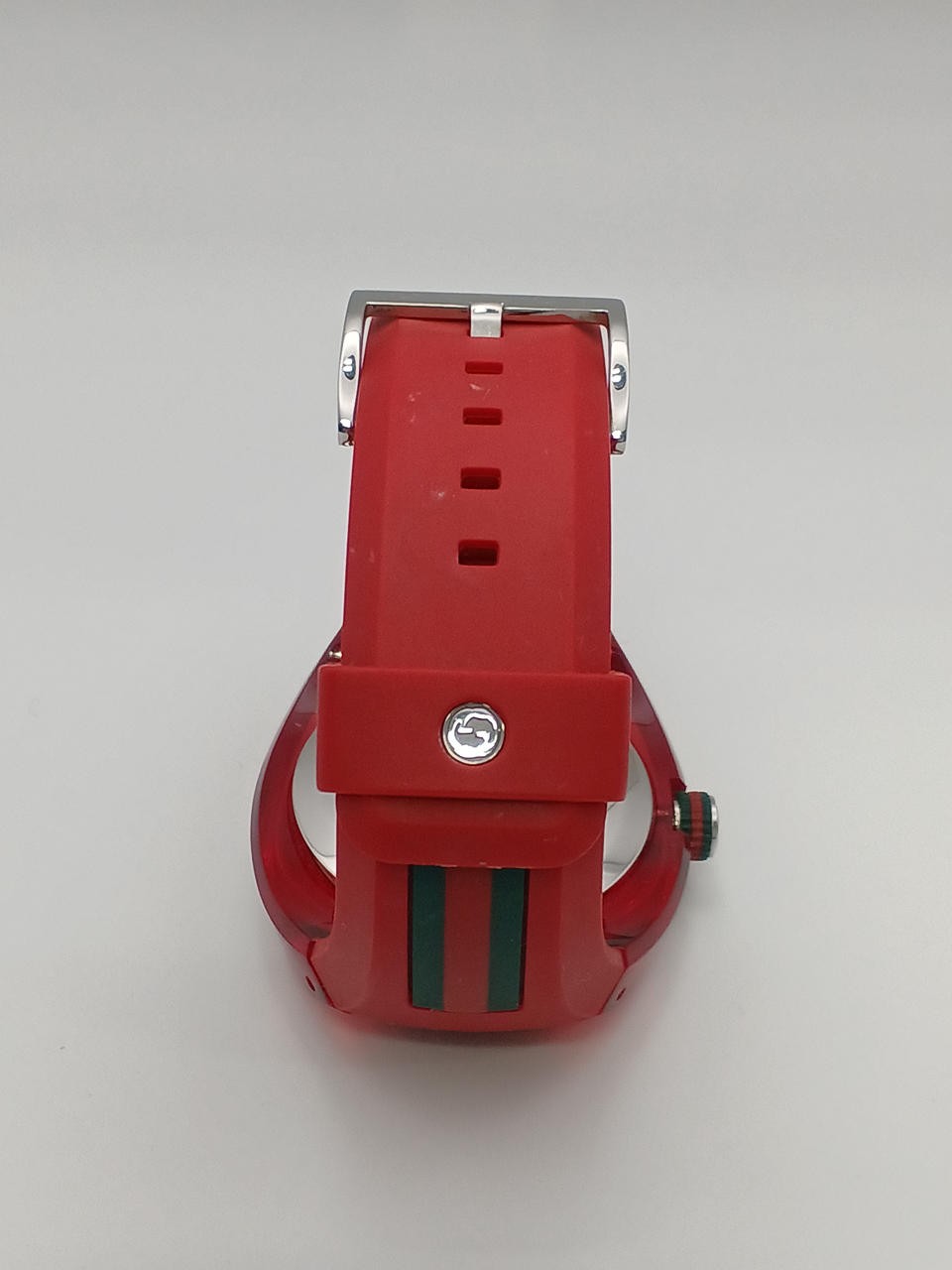 Quartz Analog Wristwatch Model Number YA137103 GUCCI