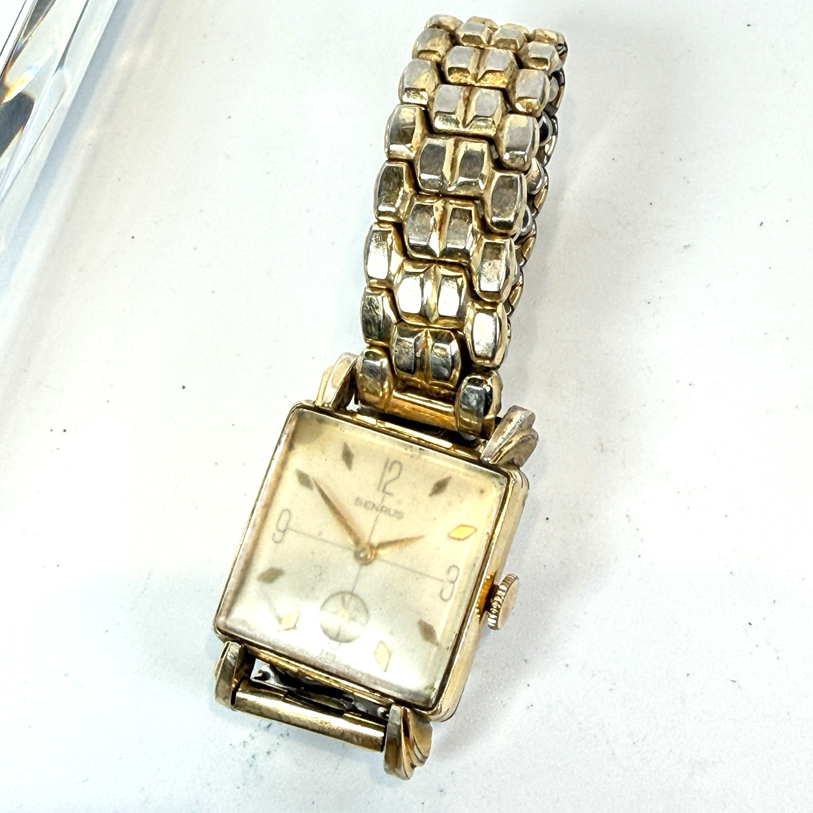 VINTAGE 1940s BENRUS Gold Filled MENS Tank Manual Wind Mechanical Watch Runs