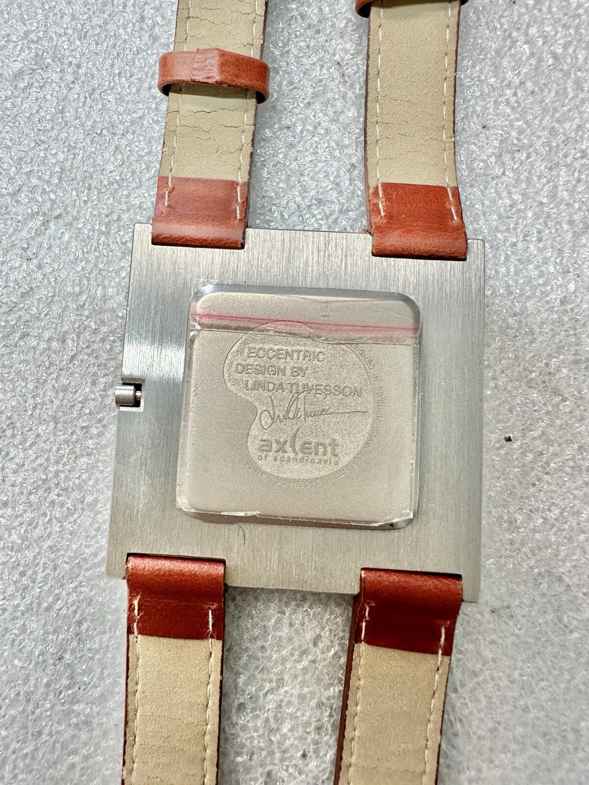 WORKING Axcent Of Scandinavia Eccentric Designs Linda Tuvesson Sweden watch 45mm