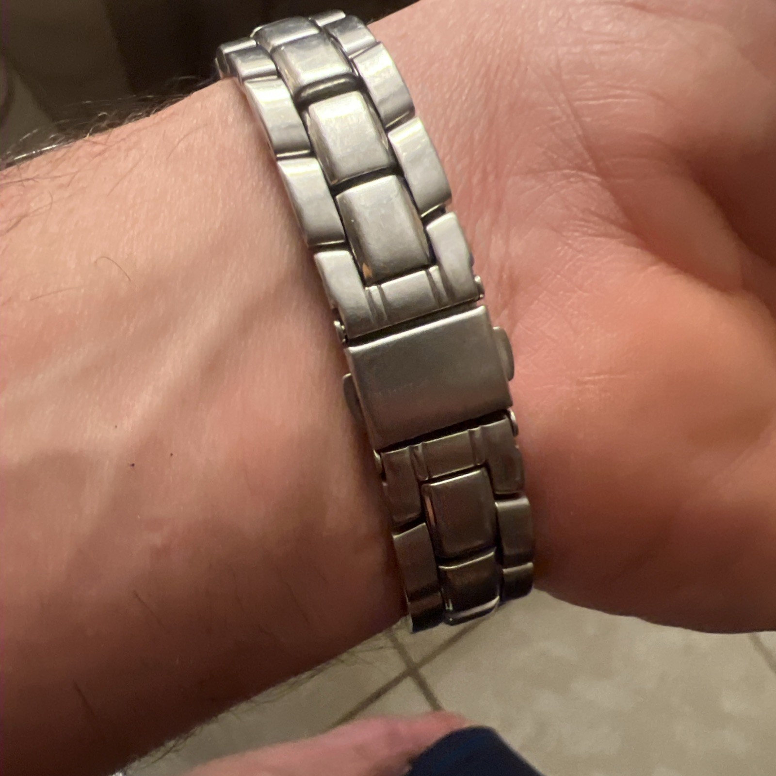 Kenneth Cole NY Men’s Quartz Watch –Rectangular Case, S Steel. Needs Battery.