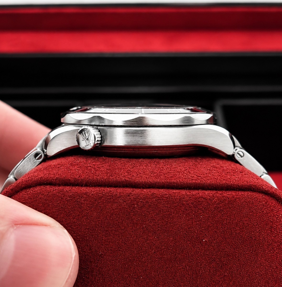 OMEGA Seamaster Professional 300M Box & Papers