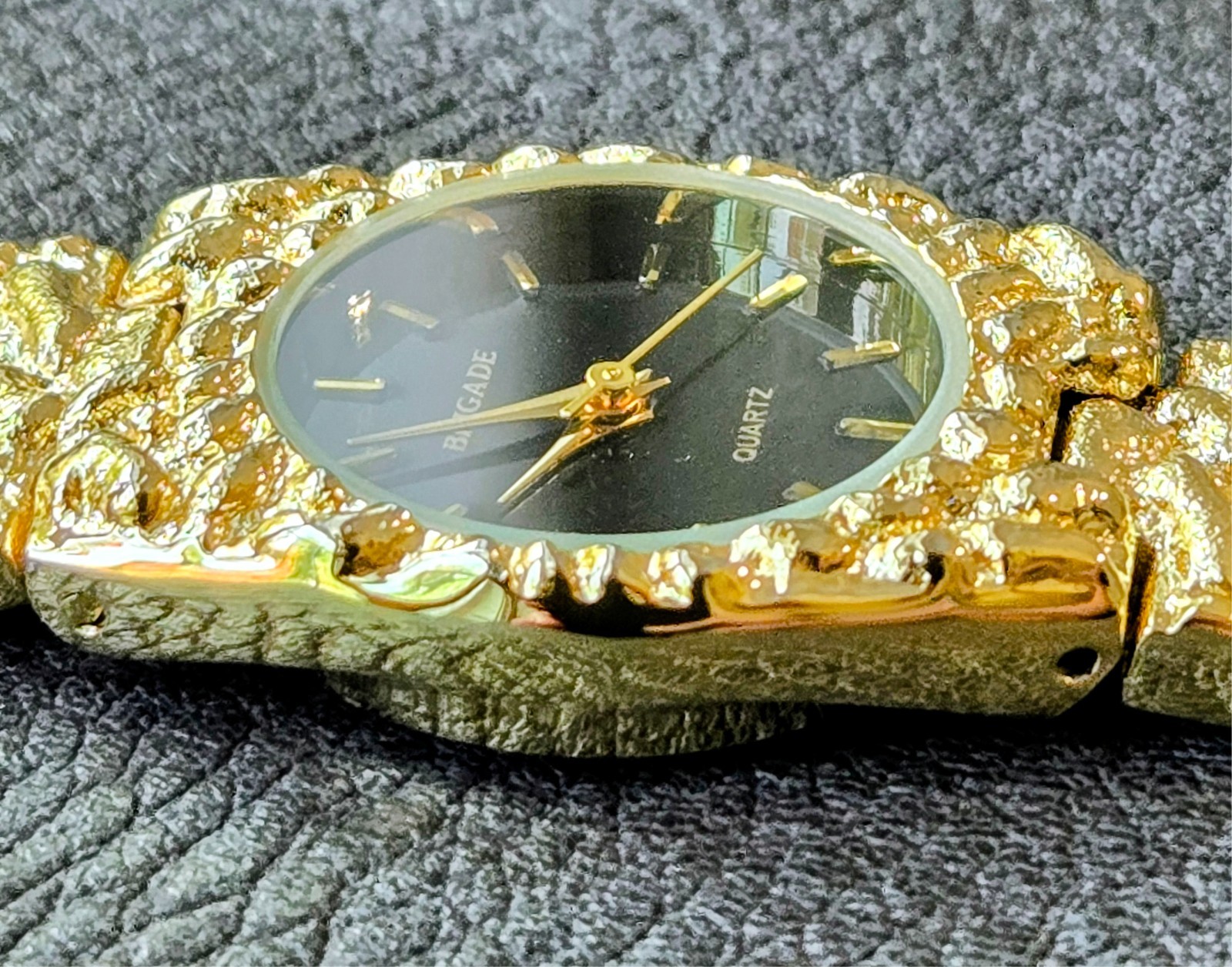 Brigade Gold Tone Nugget Quartz Watch Black Dial Textured Bracelet Retro