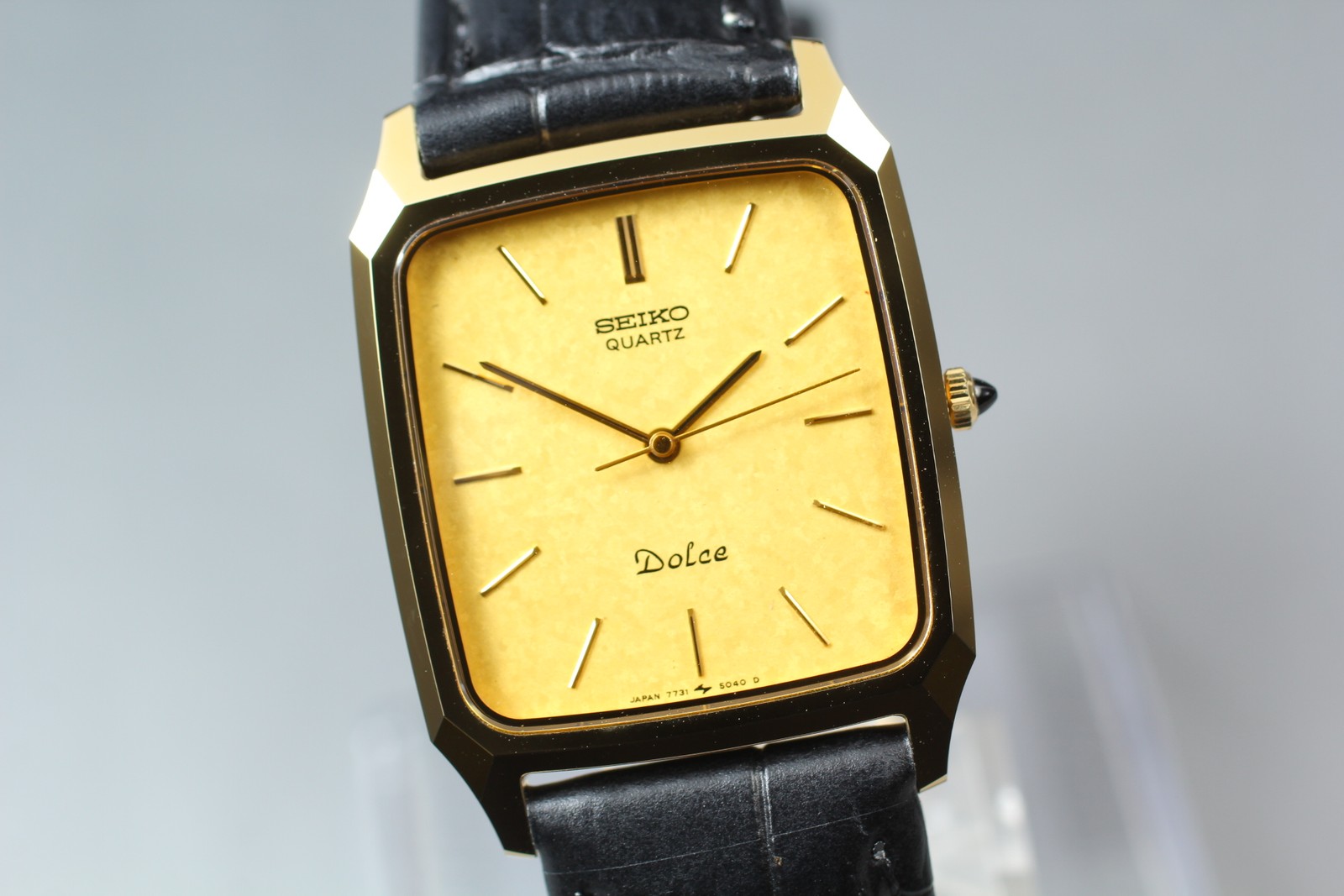 [Near MINT] Seiko Dolce 7731-5040 Gold Dial 27mm Quartz Men’s Watch From JAPAN
