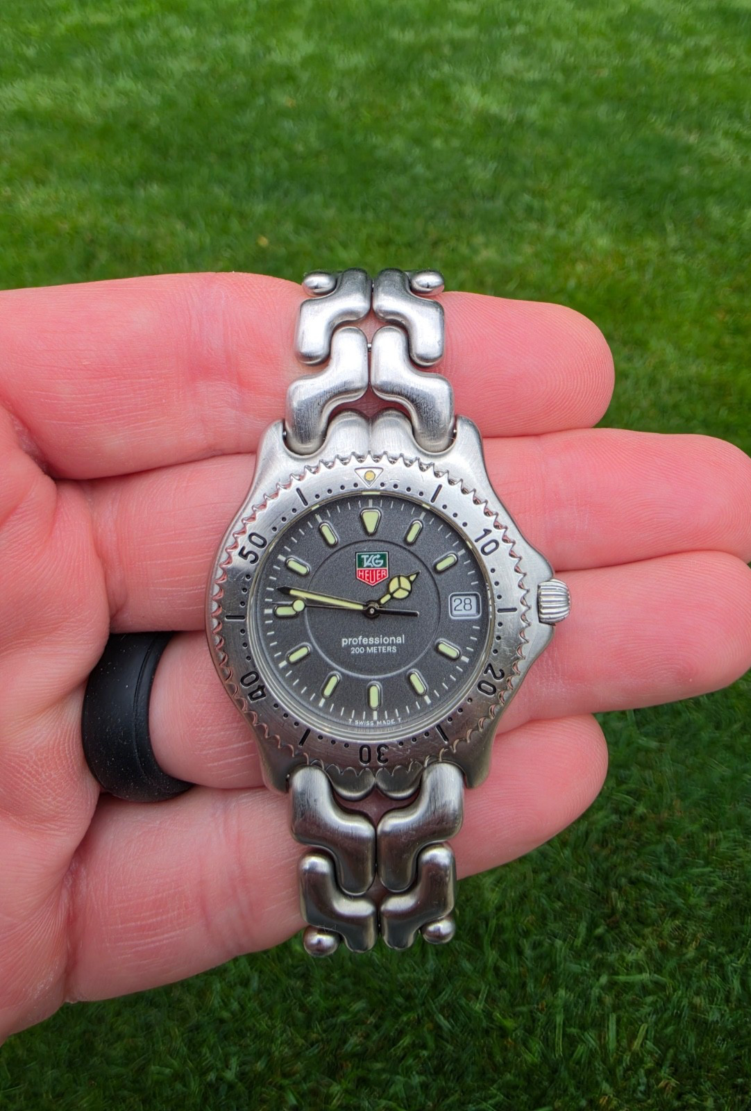 TAG Heuer WG1113.BA0473 Mens SEL Series Professional Watch Gray Silver S99.206