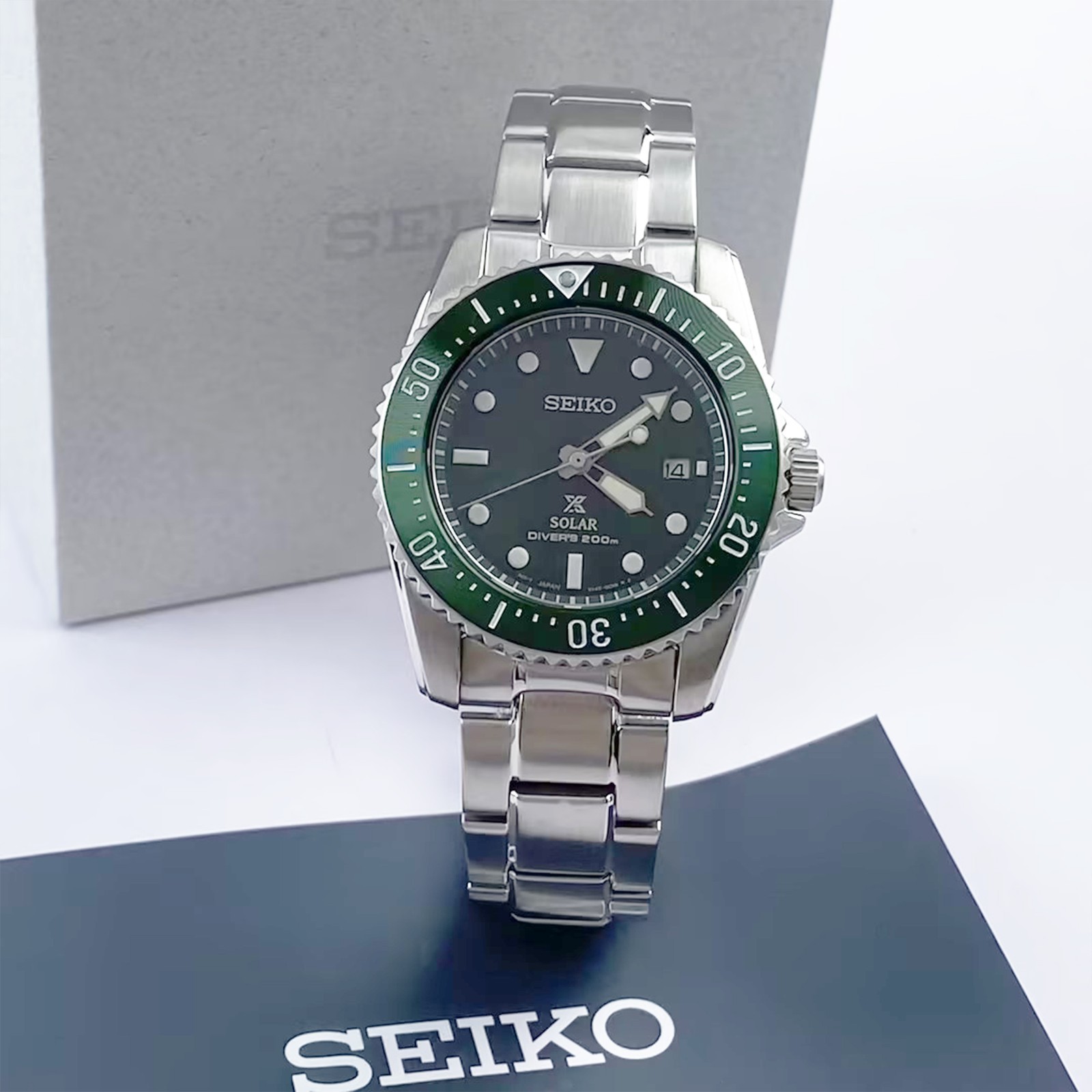 Seiko Prospex Sea Solar Power Green Dial Men Stainless Steel SNE583 Watch 38.5mm