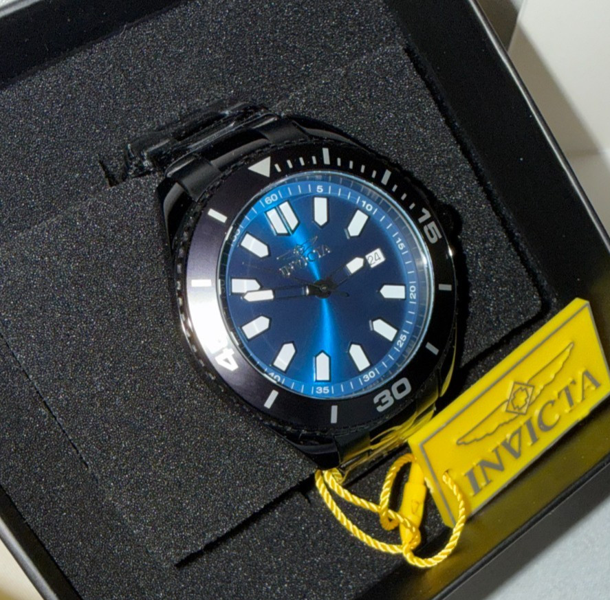 Invicta 46320 Pro Diver Men’s 43mm Blue Sunray Date Dial Black Stainless Watch