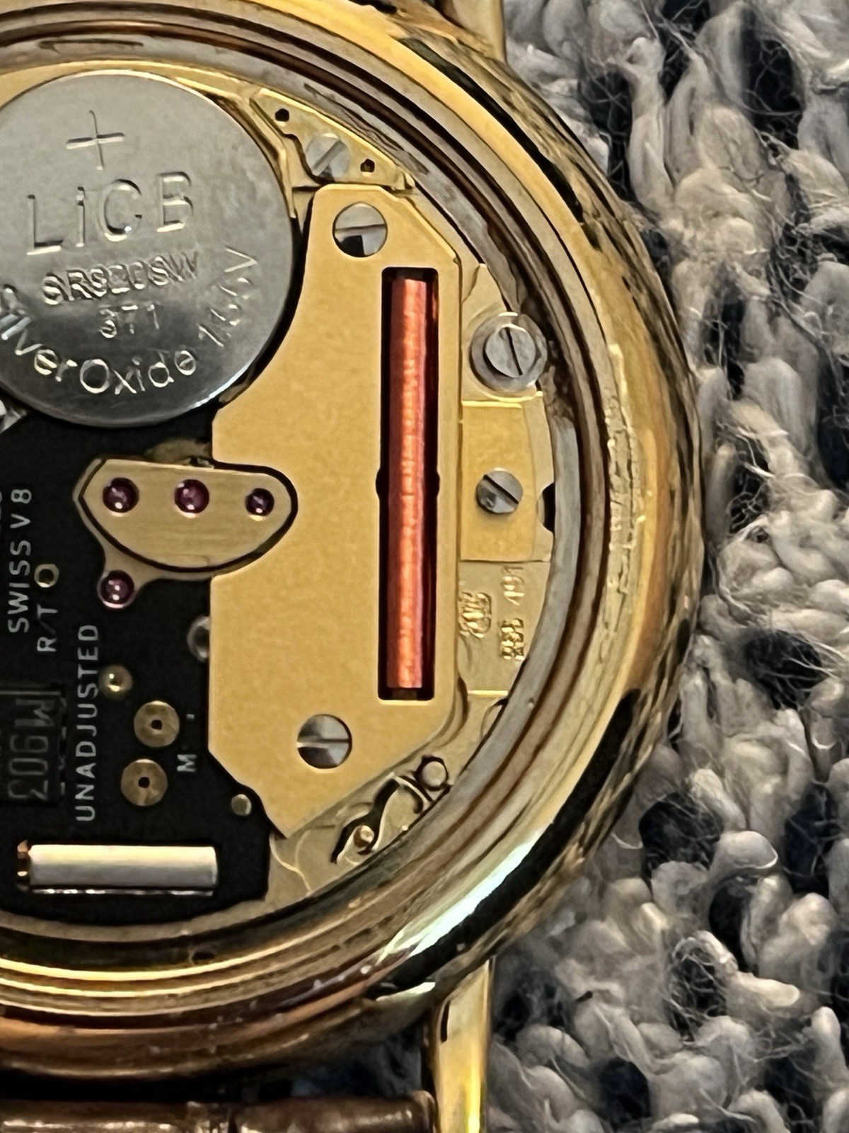 Vintage Movado pointer date 7 jewel high-end quartz movement