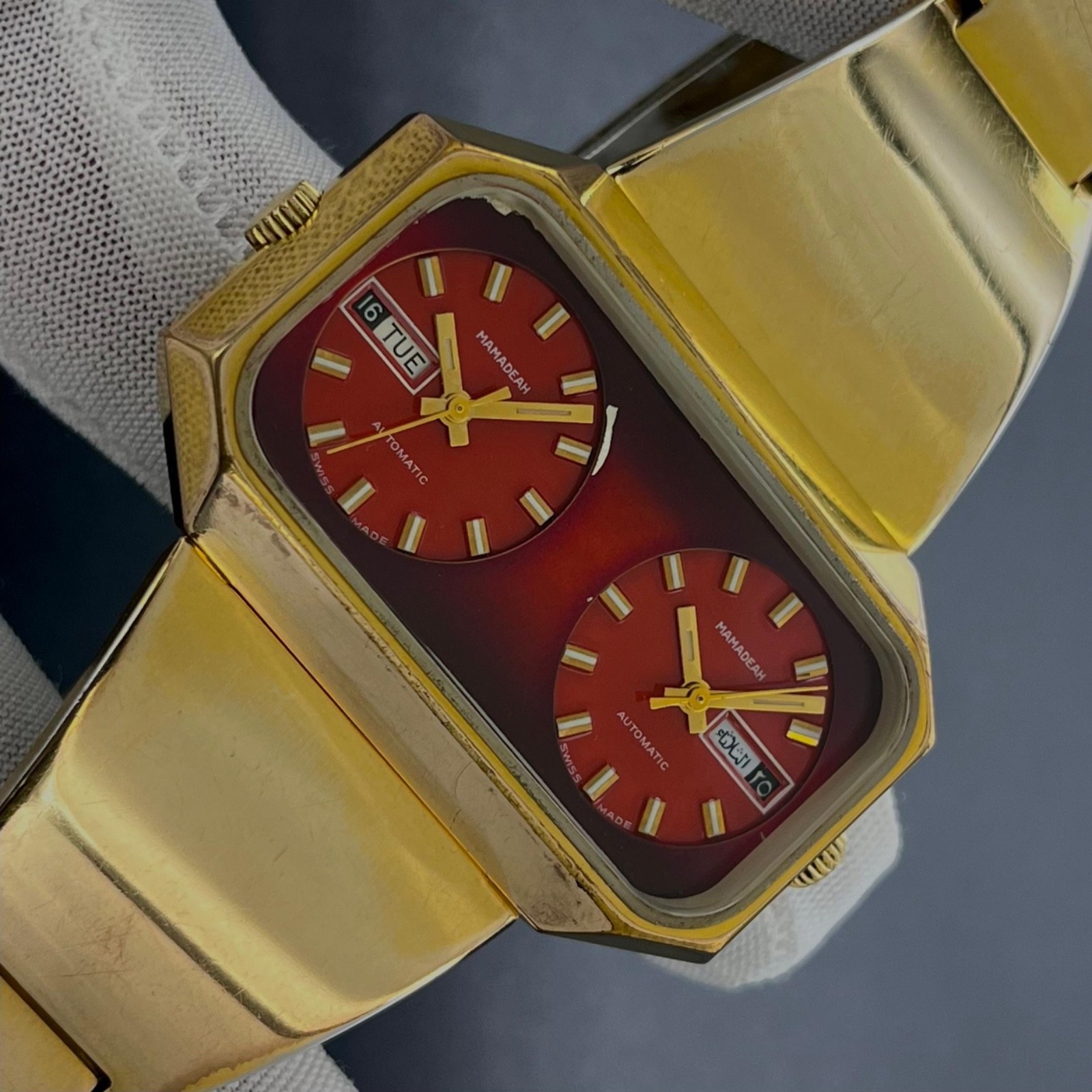Vintage Mamadeah Automatic Red Ruby Double Dial 42 Jewels Swiss Men’s Watch 5024