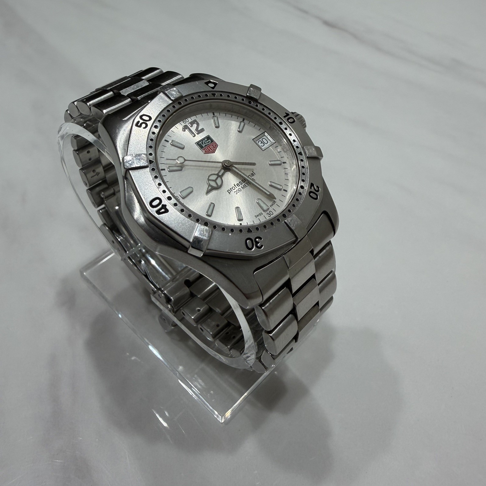 TAG Heuer 2000 Professional WK1112-0 Quartz Silver Dial 38mm Swiss Watch