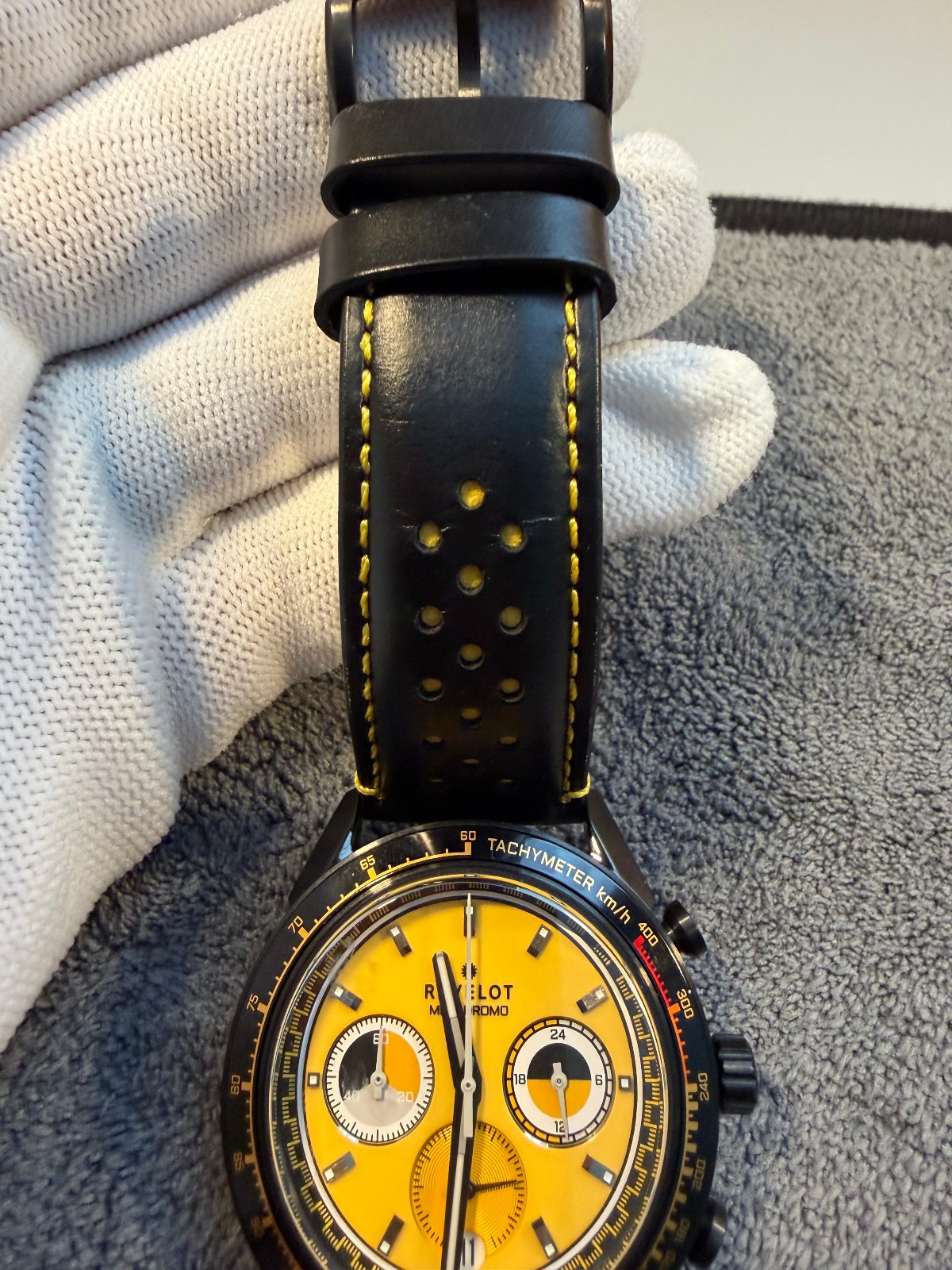 Revelot Mecadromo Yellow Luminova DLC SII VK63 42mm Men’s Chronograph