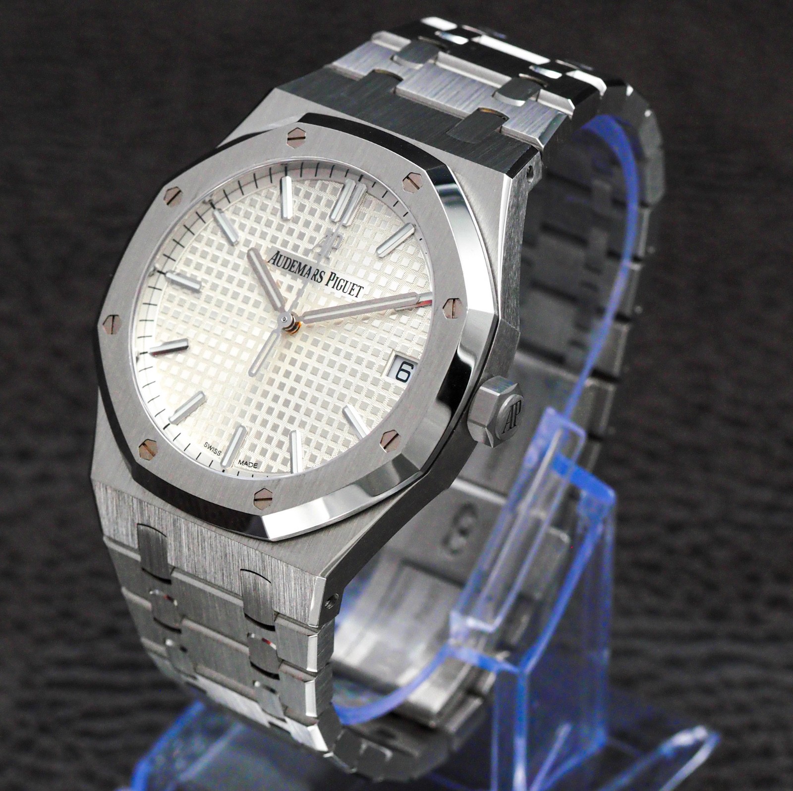 Audemars Piguet Royal Oak 15500ST White Dial 41mm with Box