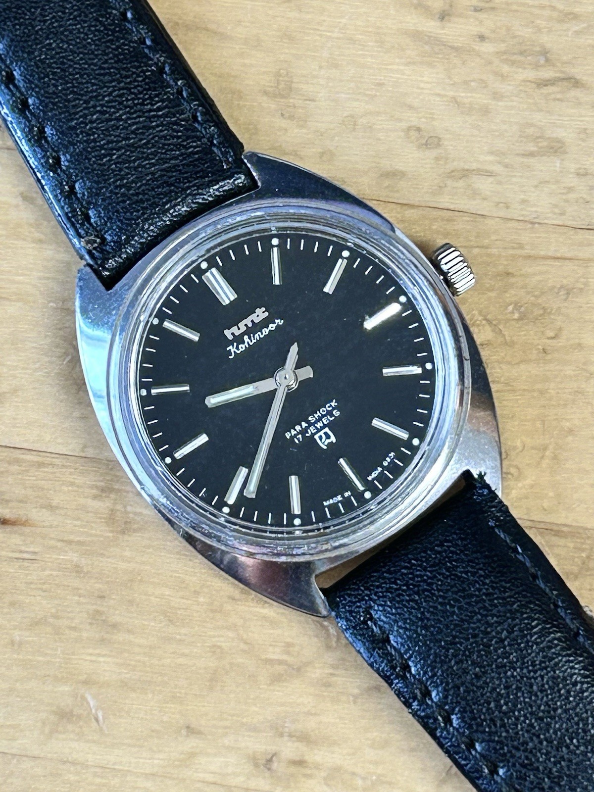 HMT Kohinoor Para Shock 17 Jewels Wristwatch Mechanical Black Dial