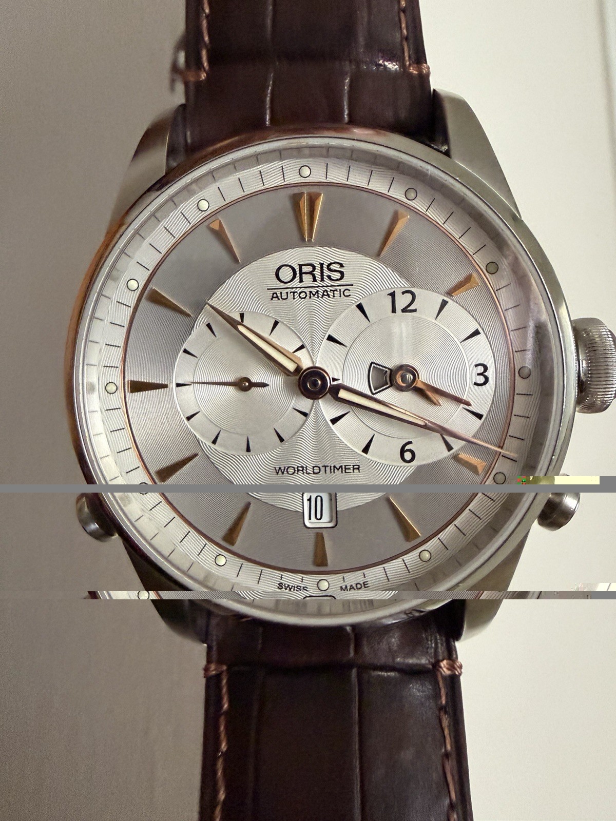 Oris Worldtimer Automatic Silver/Gray Dial Leather/42 mm Comes with Two Straps